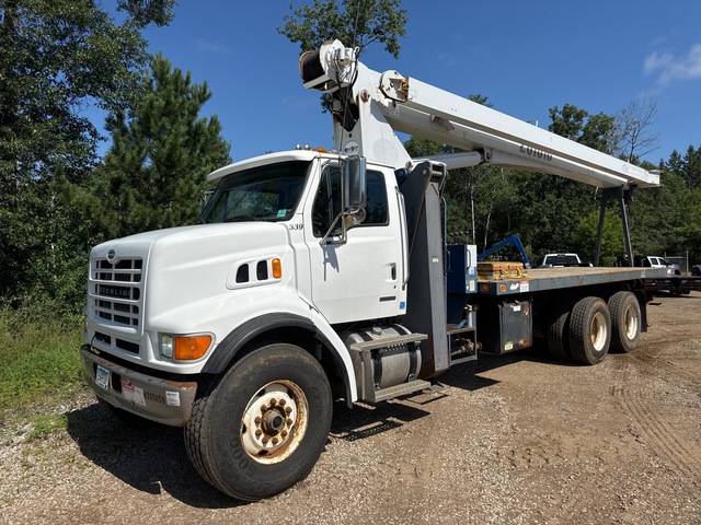 Manitex 26101 52000 lb Straight Boom on 2005 Sterling 6x4 Boom Truck
