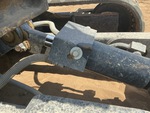Hydraulics with Blade Lift Cylinder