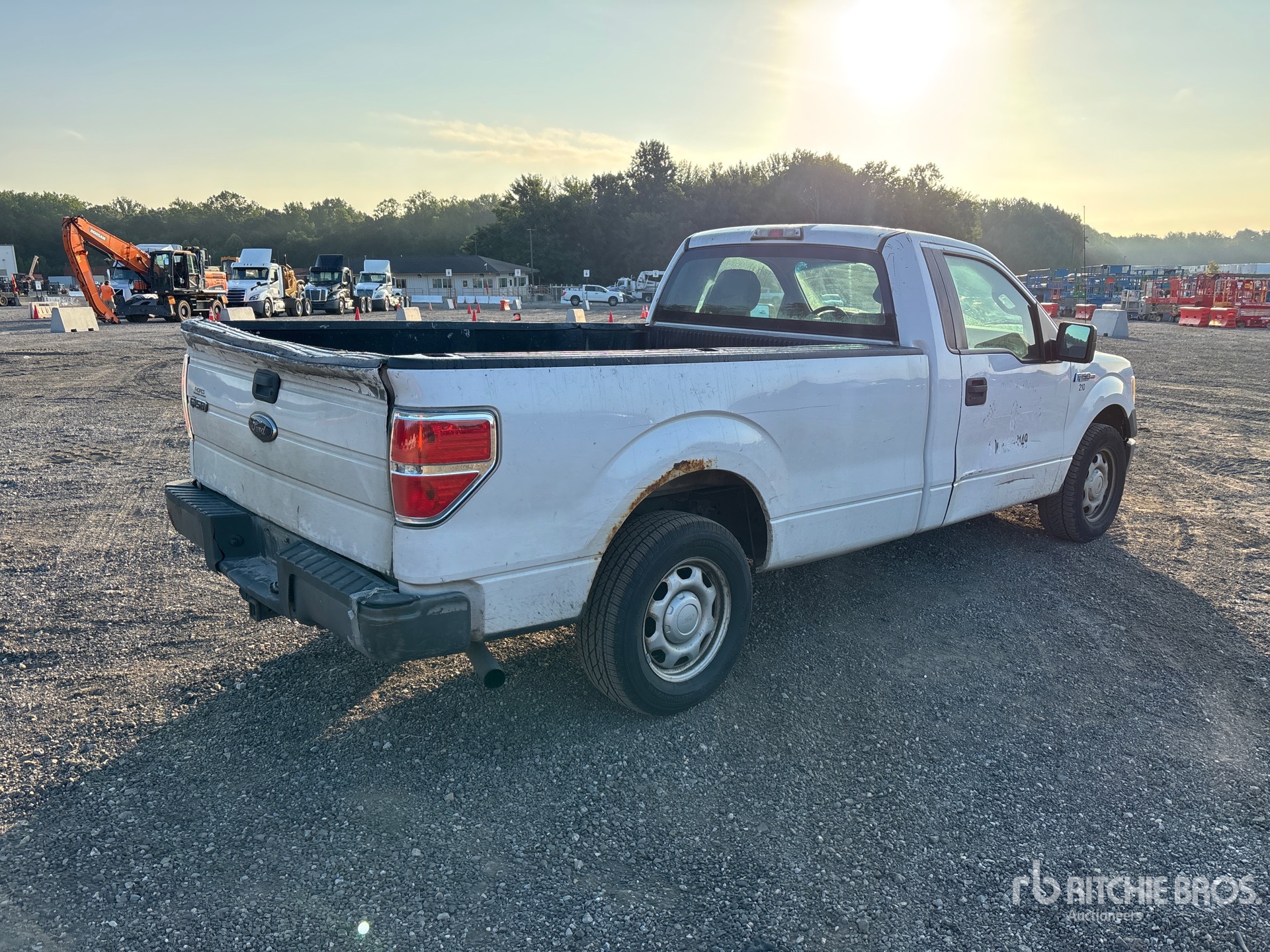 General Appearance with Picture, Right Rear Corner