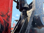 Hydraulics with Thumb Cylinder
