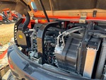 Moteur with Engine - Right Side