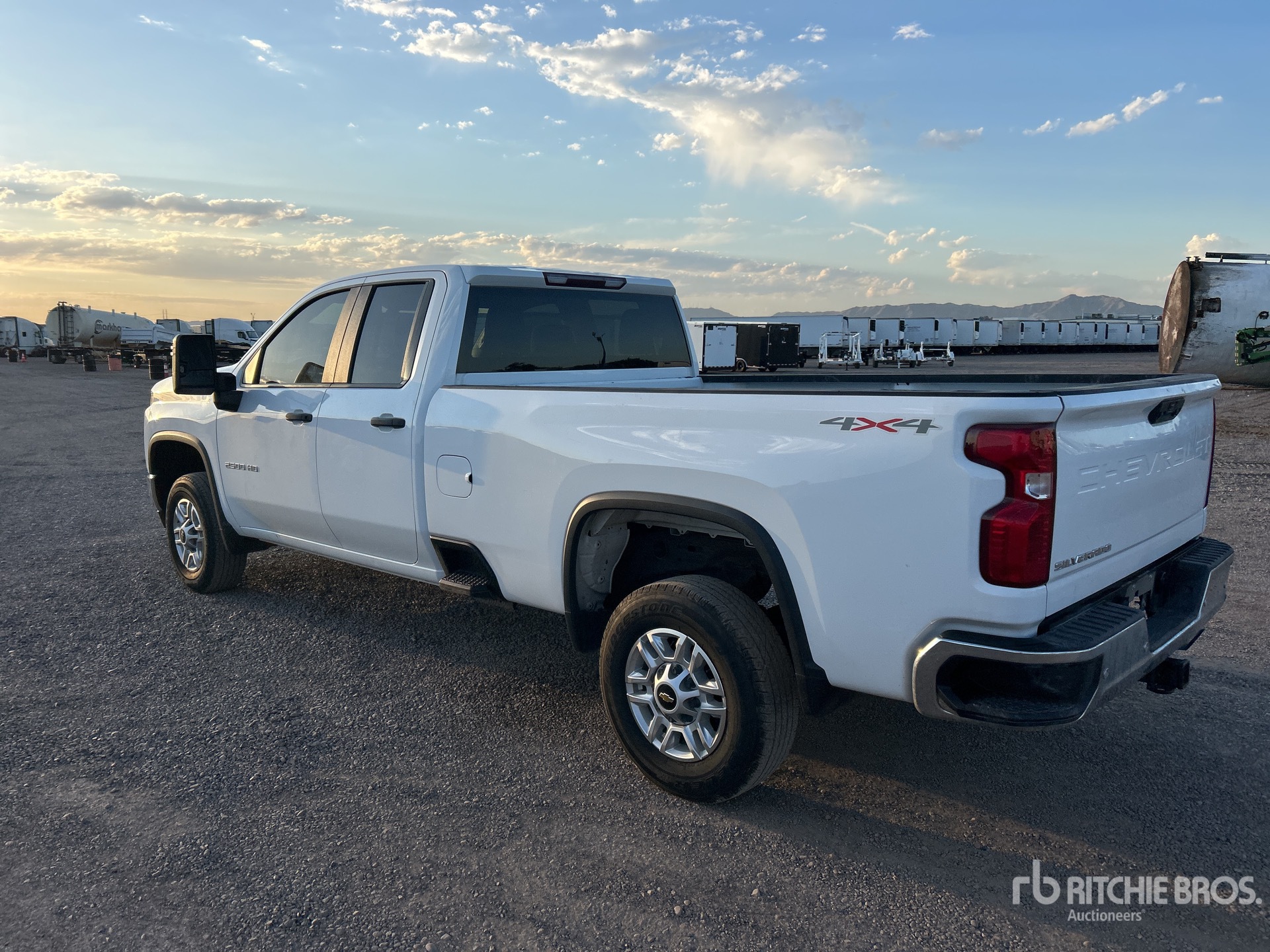 General Appearance with Picture, Left Rear Corner