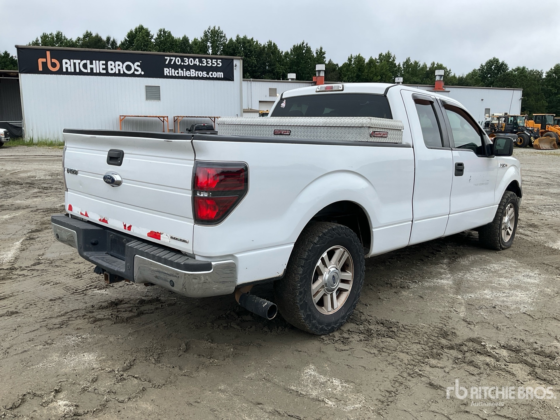 General Appearance with Picture, Right Rear Corner