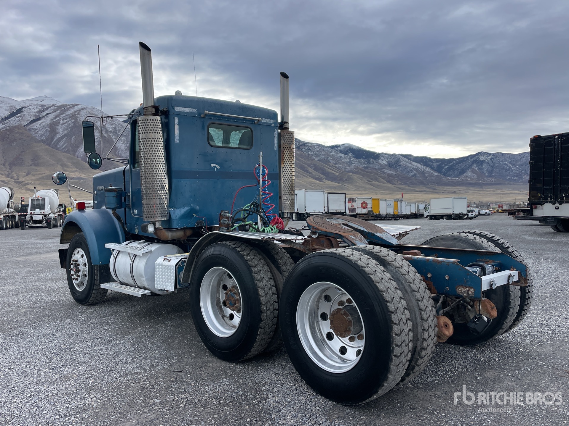 General Appearance with Imagen: esquina trasera izquierda