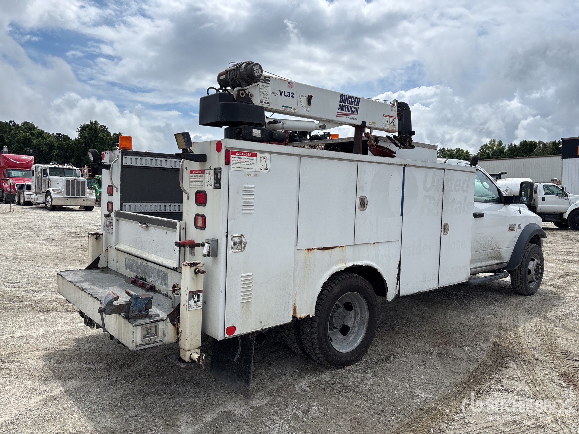 General Appearance with Picture, Right Rear Corner