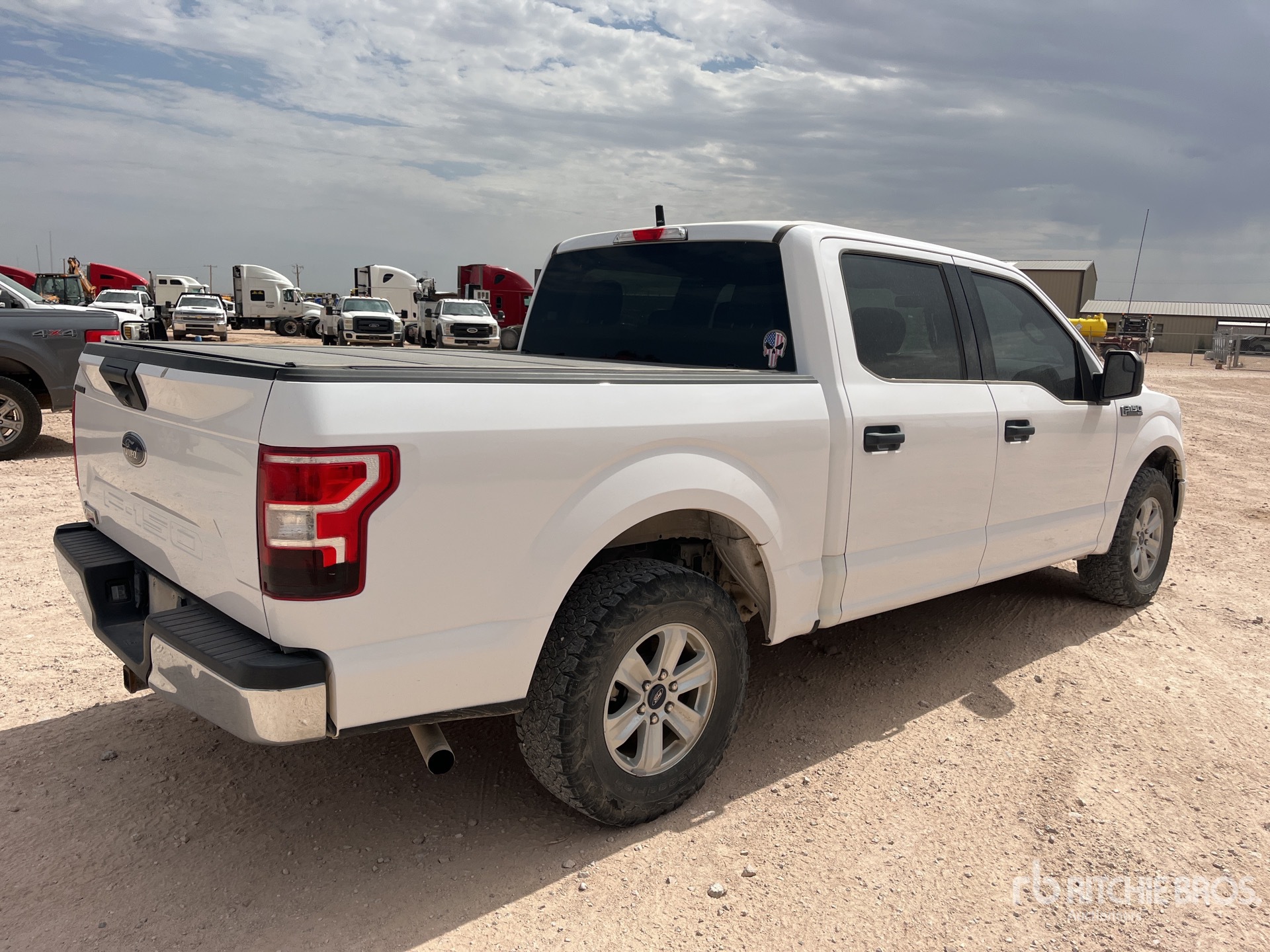 General Appearance with Picture, Right Rear Corner