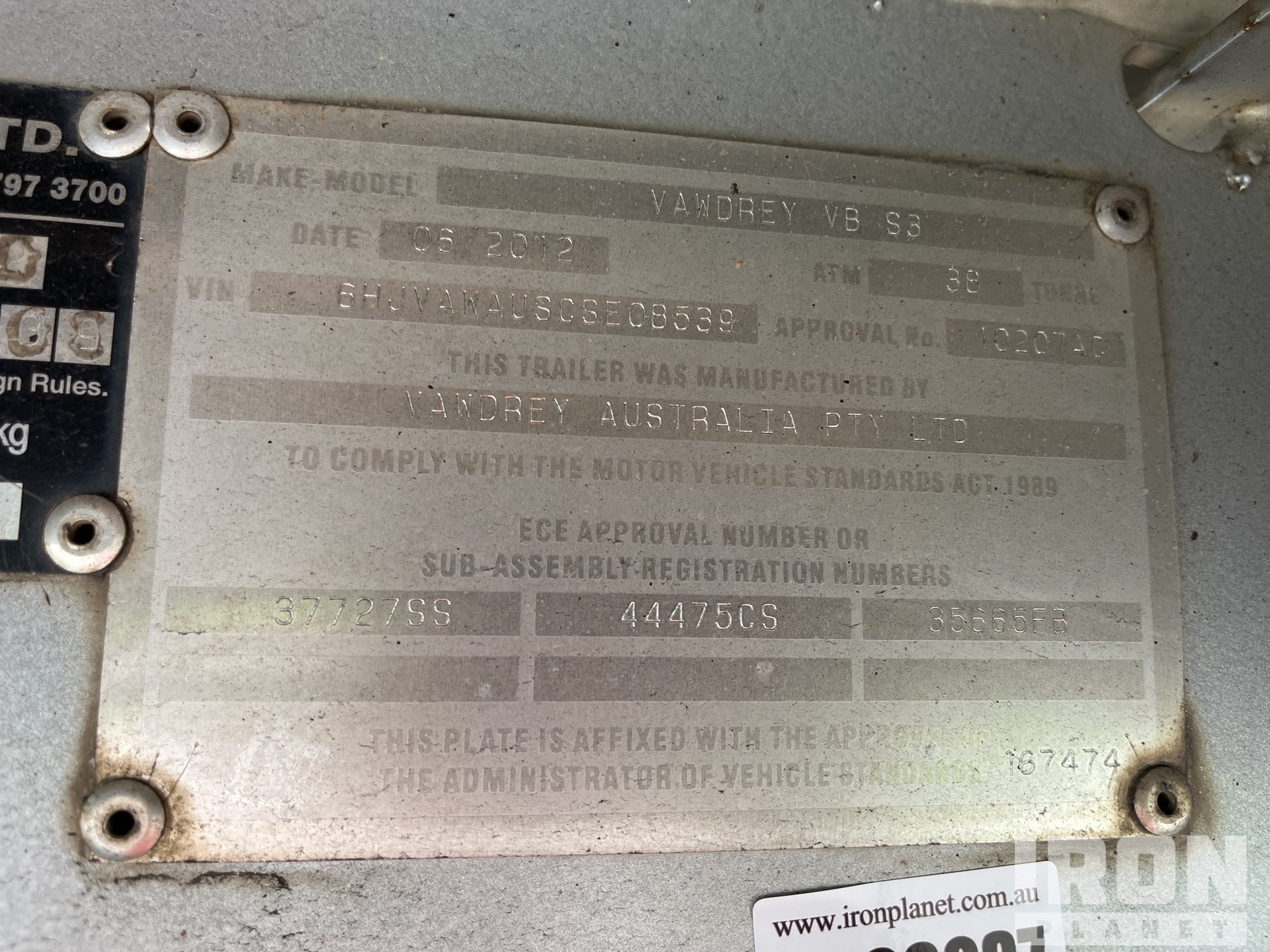 General Appearance with Serial Number / VIN