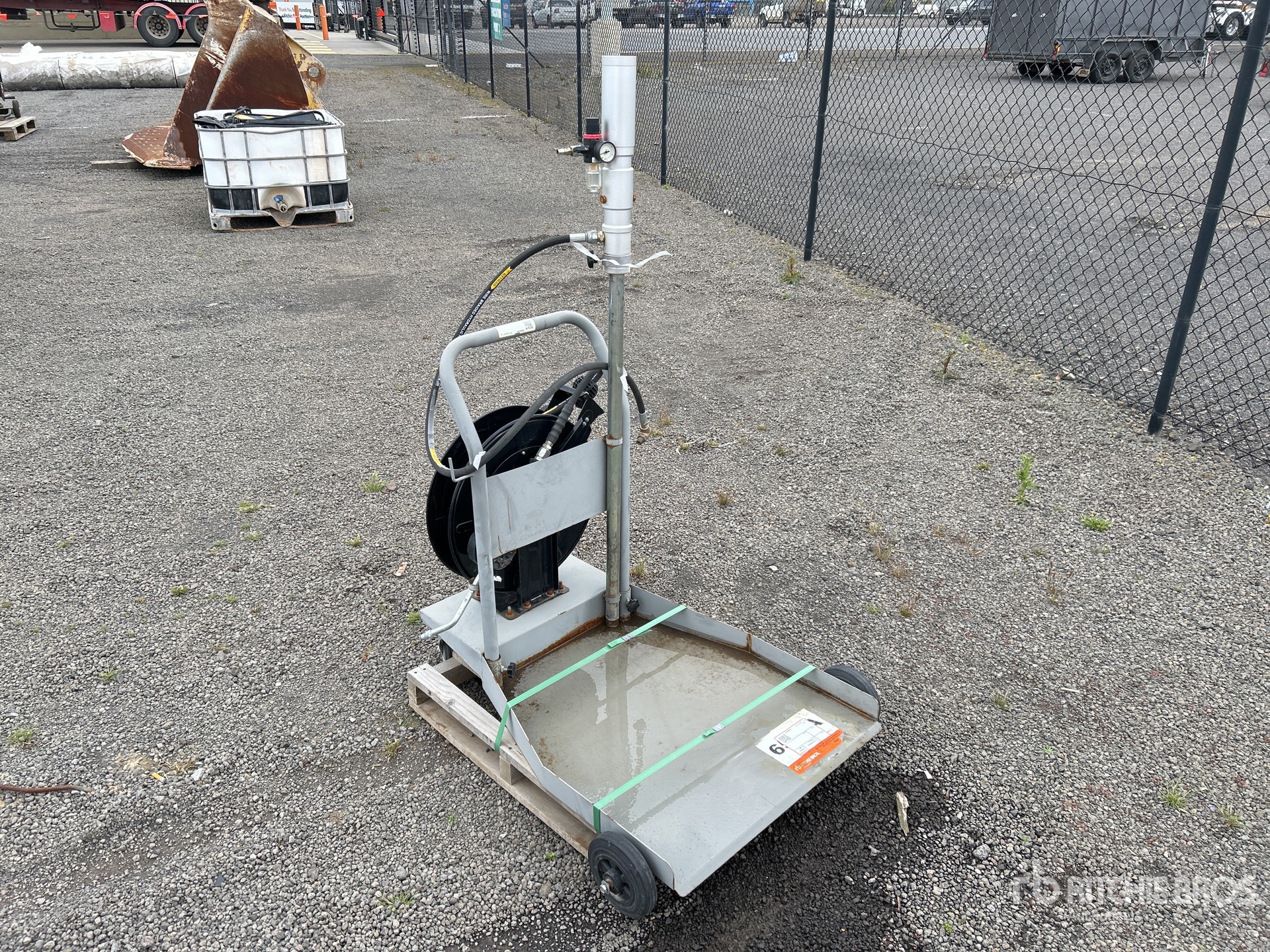 General Appearance with Picture, Right Front Corner