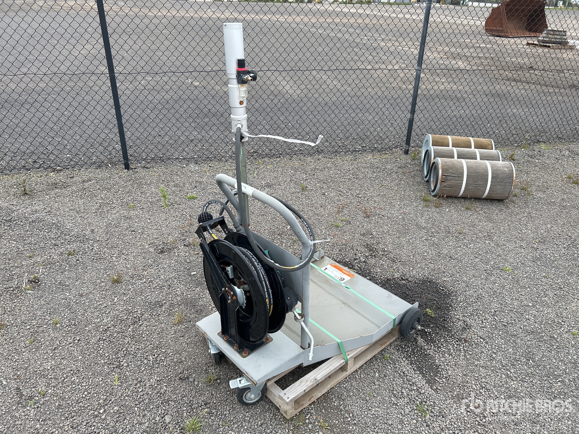 General Appearance with Picture, Right Rear Corner