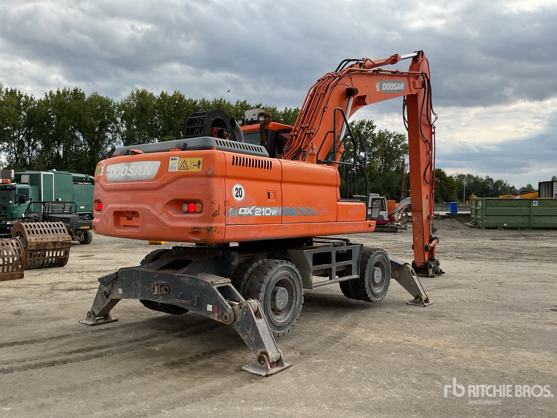General Appearance with Picture, Right Rear Corner