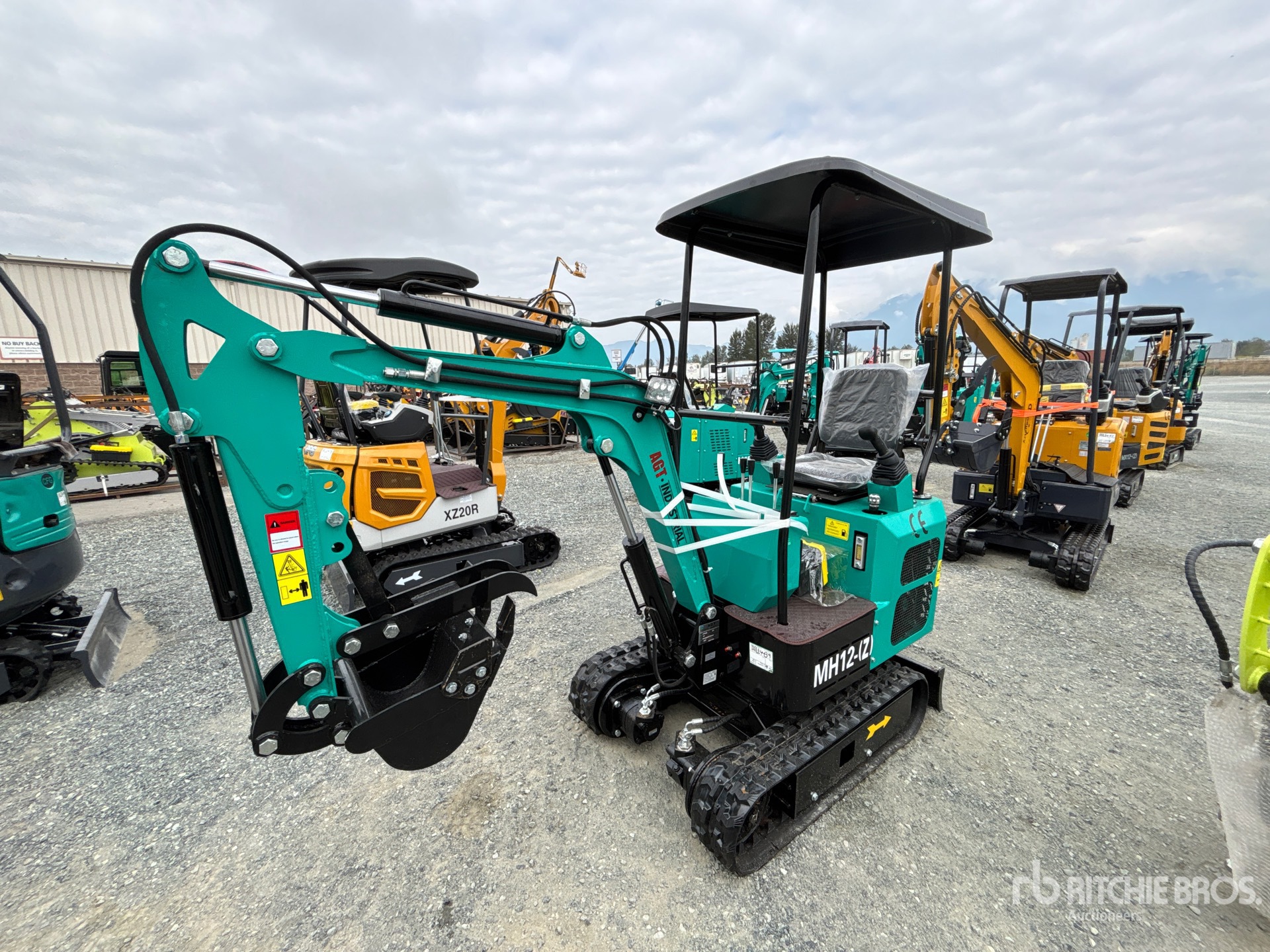 EXCAVADORA 2025 AGT MH12(Z)