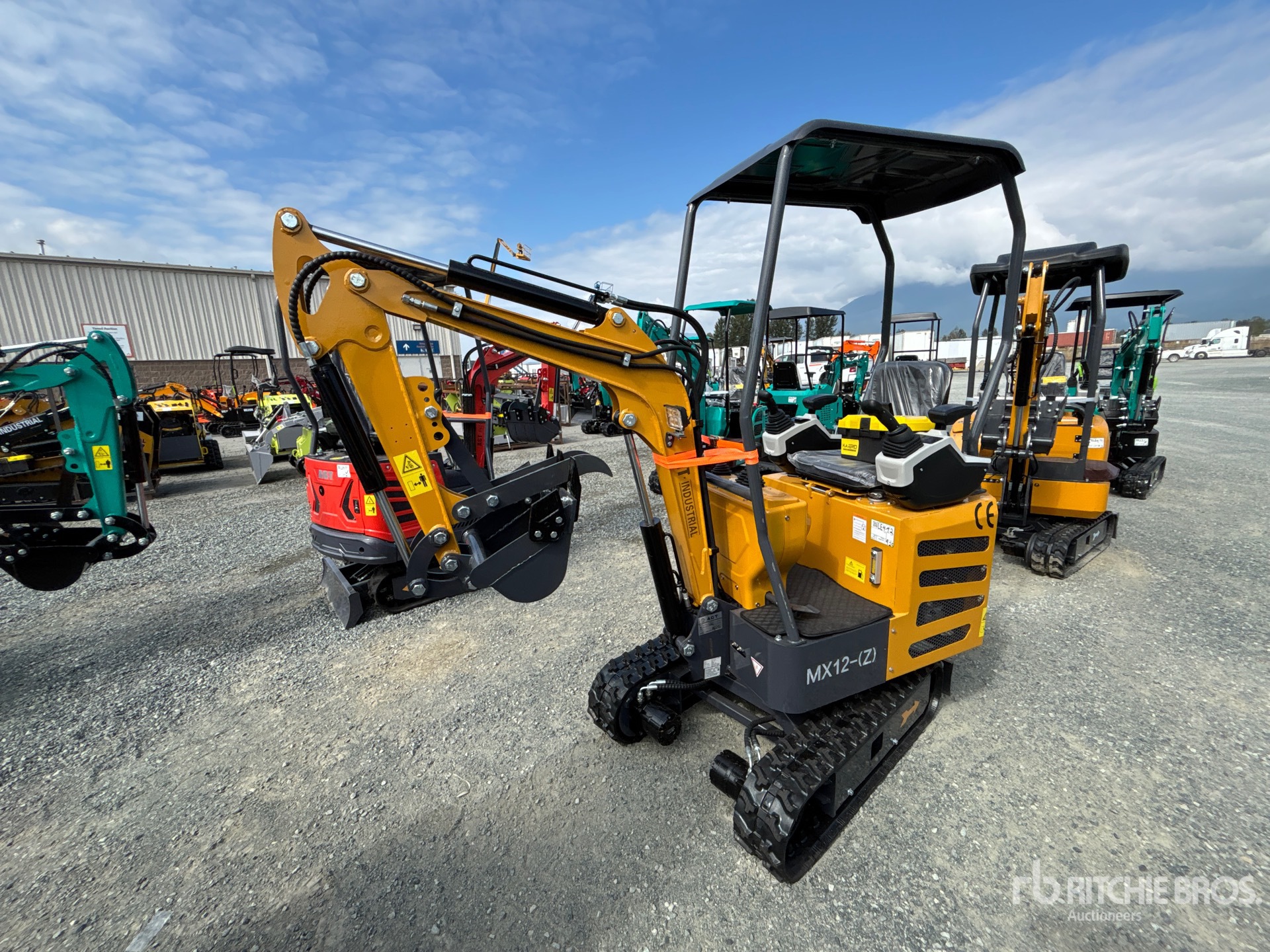 EXCAVADORA 2025 AGT MX12(Z)