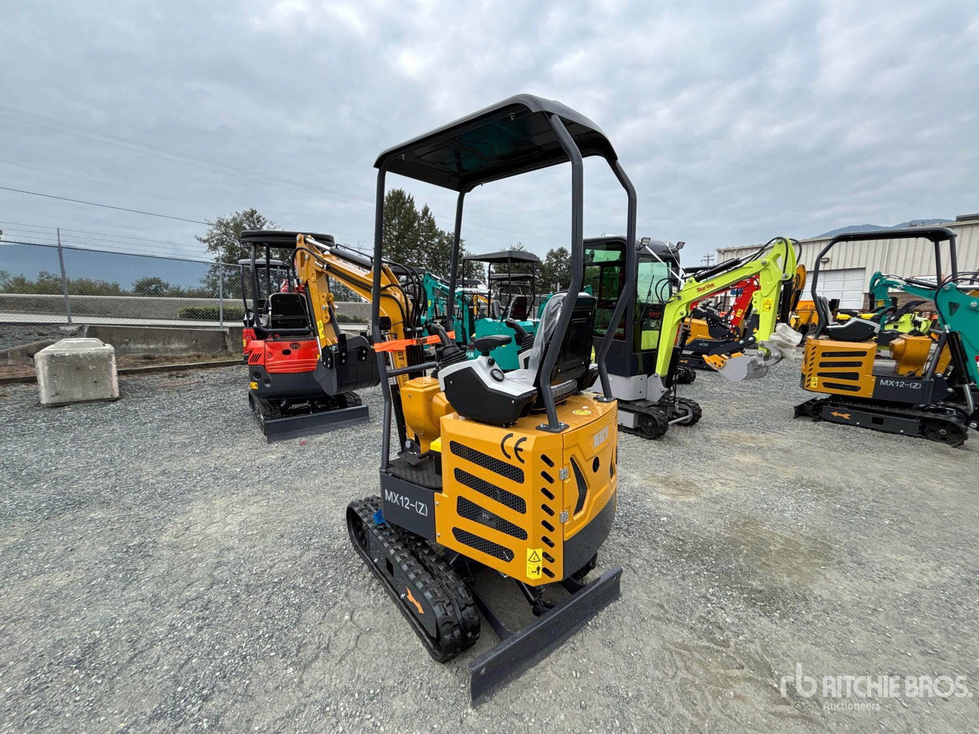 EXCAVADORA 2025 AGT MX12(Z)