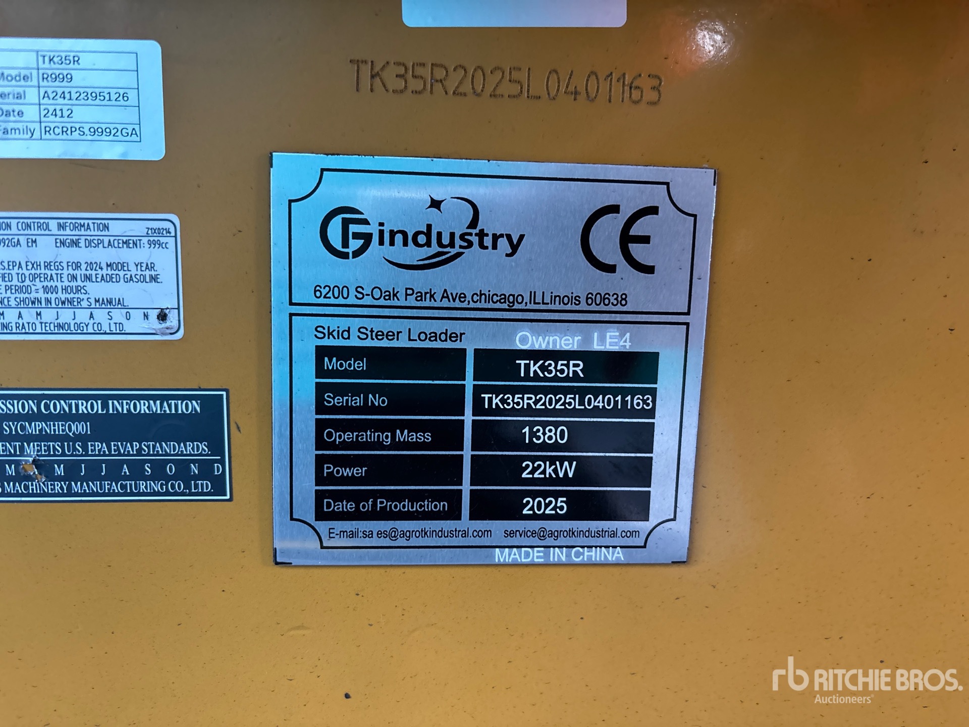 MINI CARGADOR SOBRE ORUGAS 2025 COMPAC TK35R