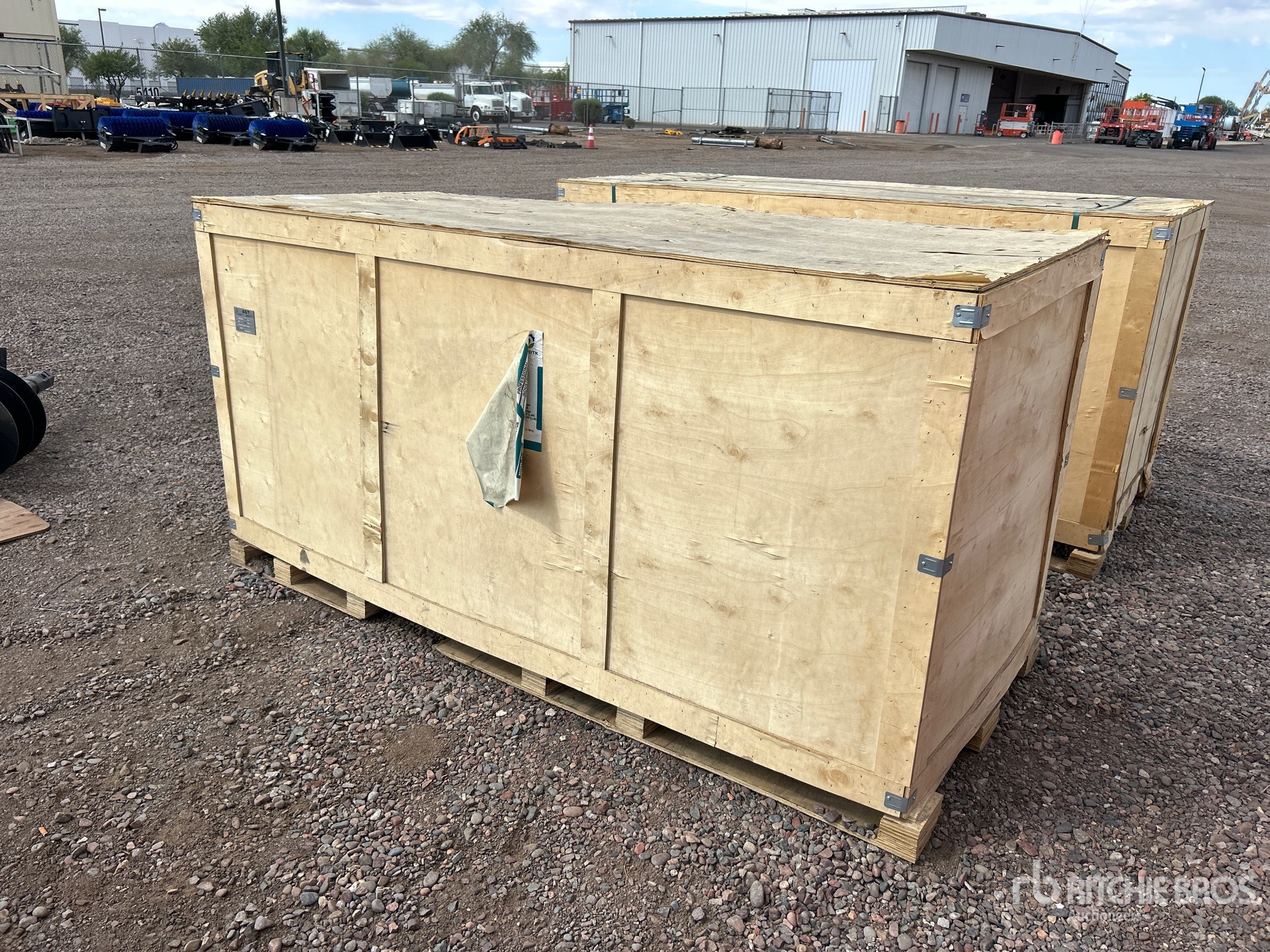 General Appearance with Picture, Right Rear Corner