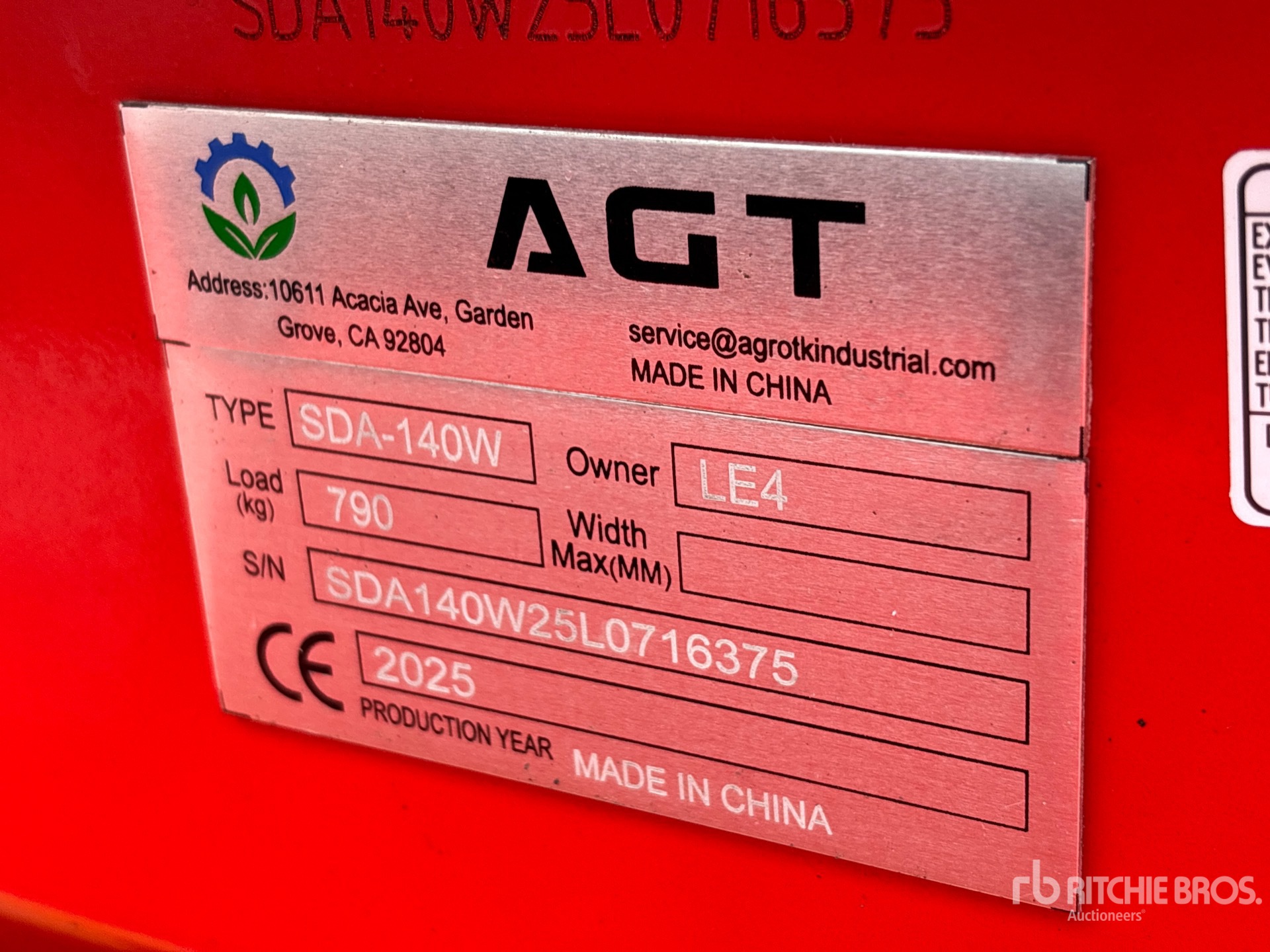 CARGADOR FRONTAL 2025 AGT SDA140W