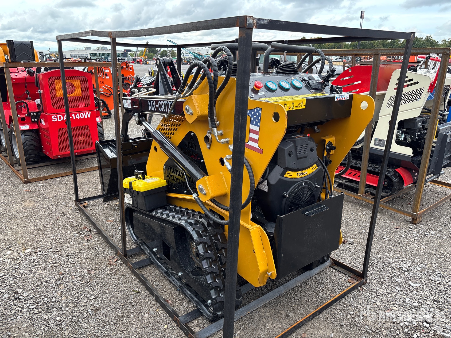 MINI CARGADOR SOBRE ORUGAS COMPACTO 2025 COMPAC MXCRT23