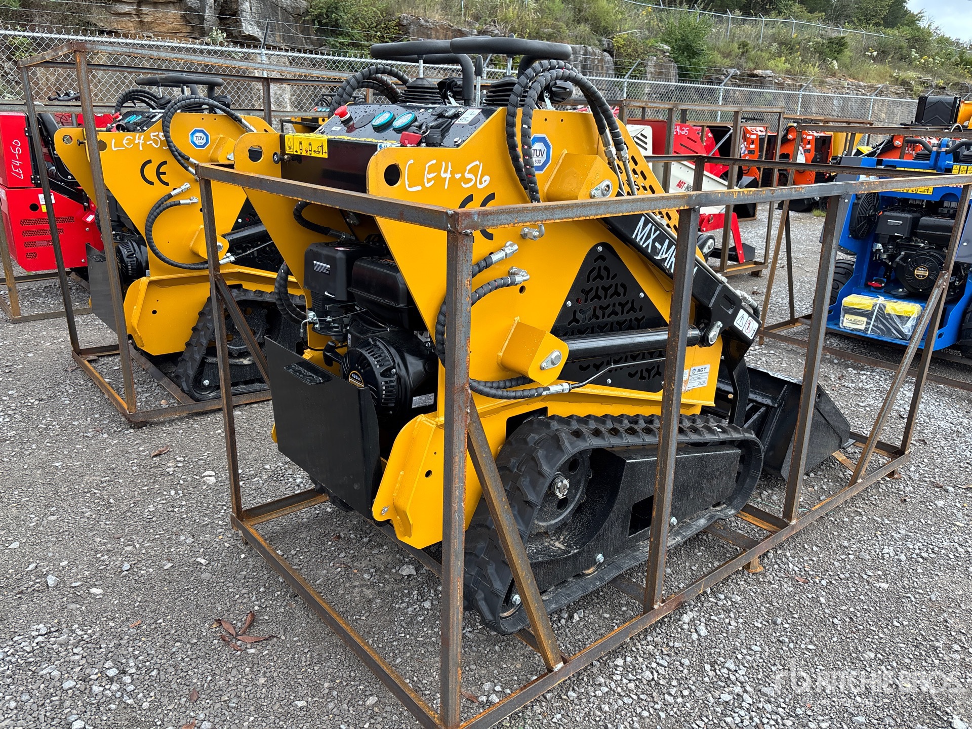 MINI CARGADOR SOBRE ORUGAS COMPACTO 2025 COMPAC MXMRT14