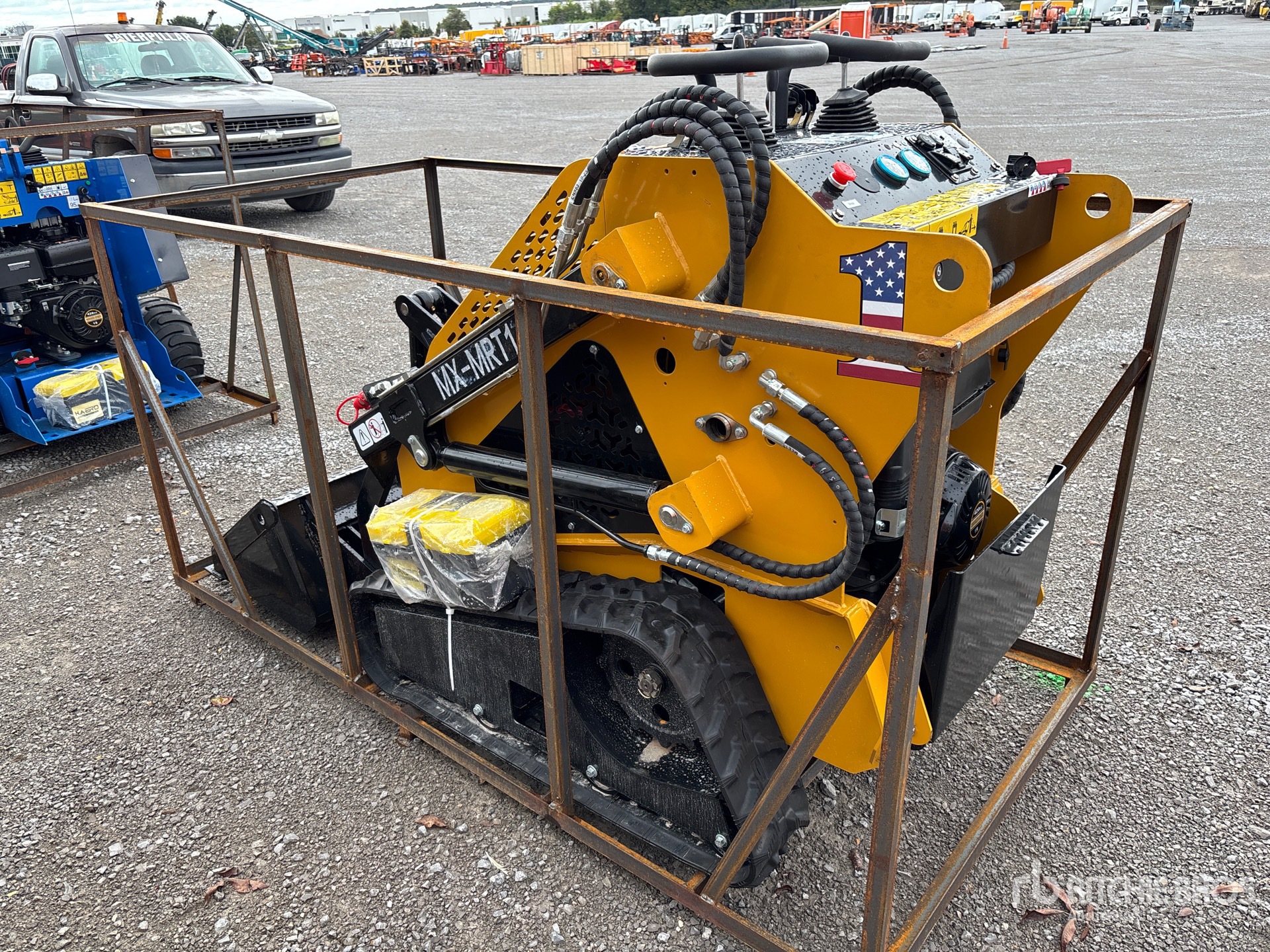 MINI CARGADOR SOBRE ORUGAS COMPACTO 2025 COMPAC MXMRT14
