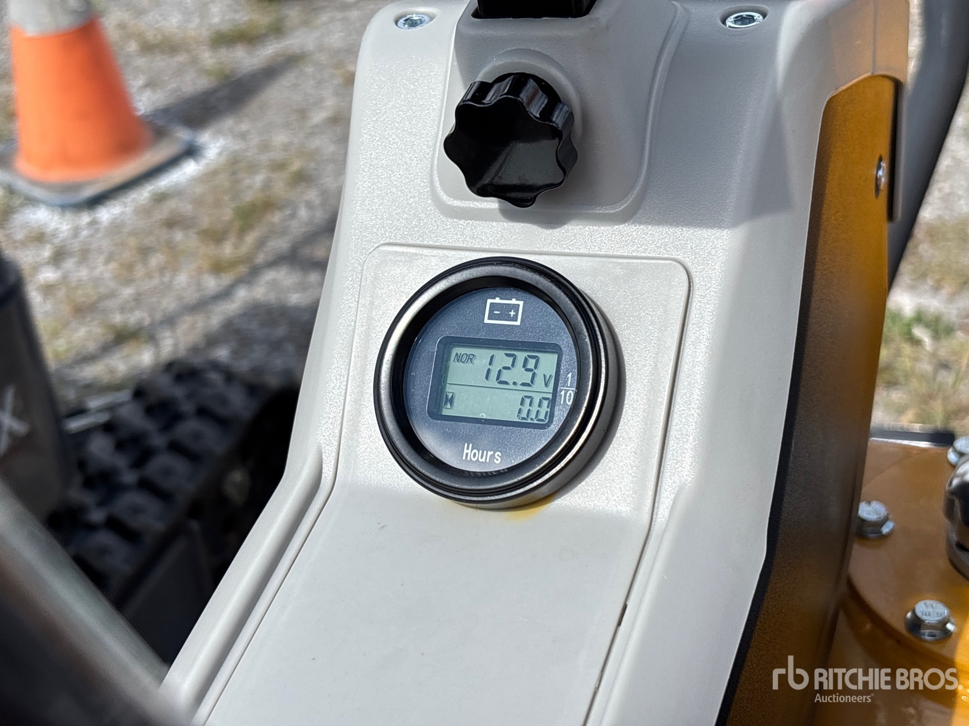 General Appearance with Hour Meter / Odometer