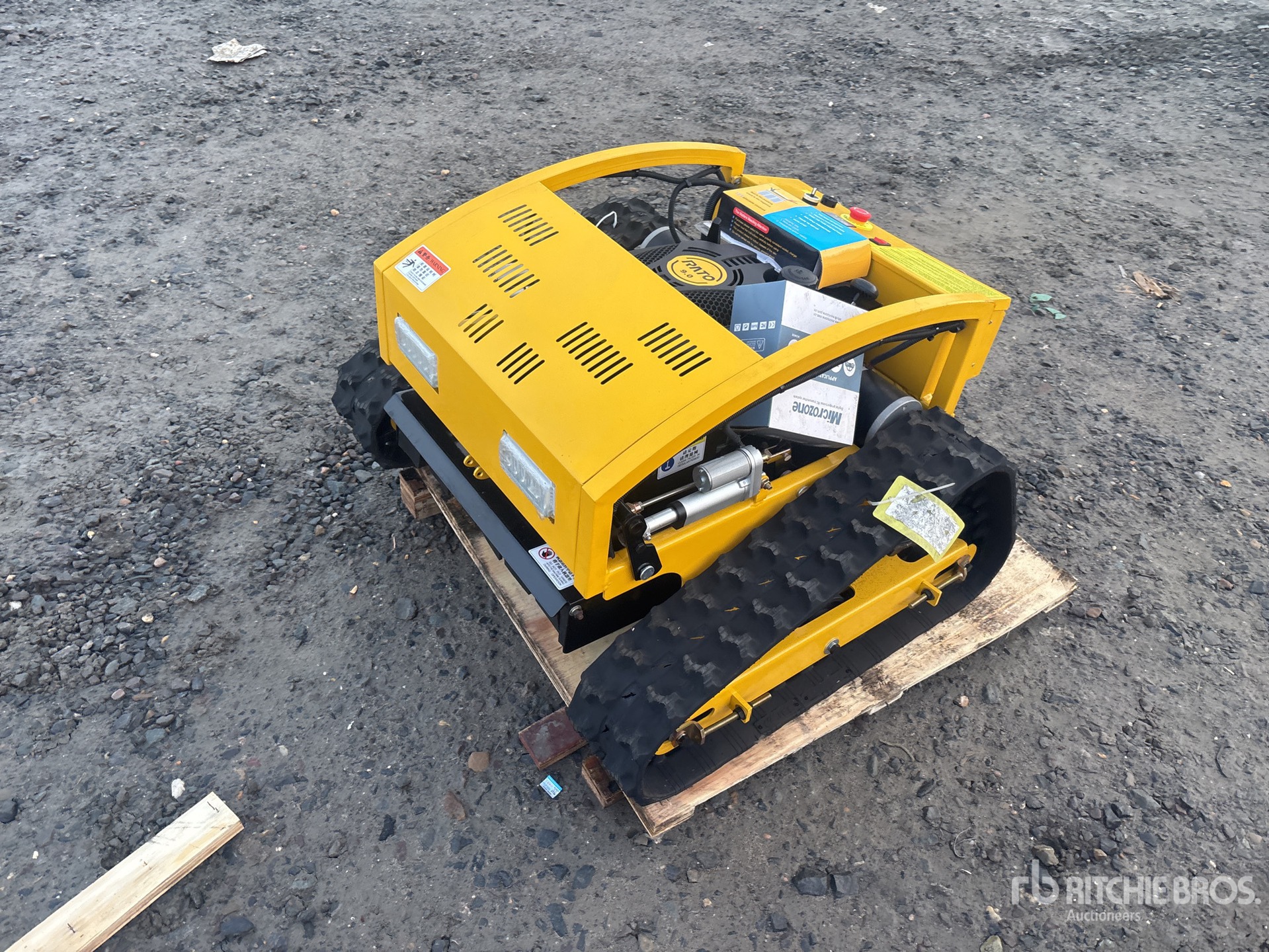 General Appearance with Picture, Right Rear Corner