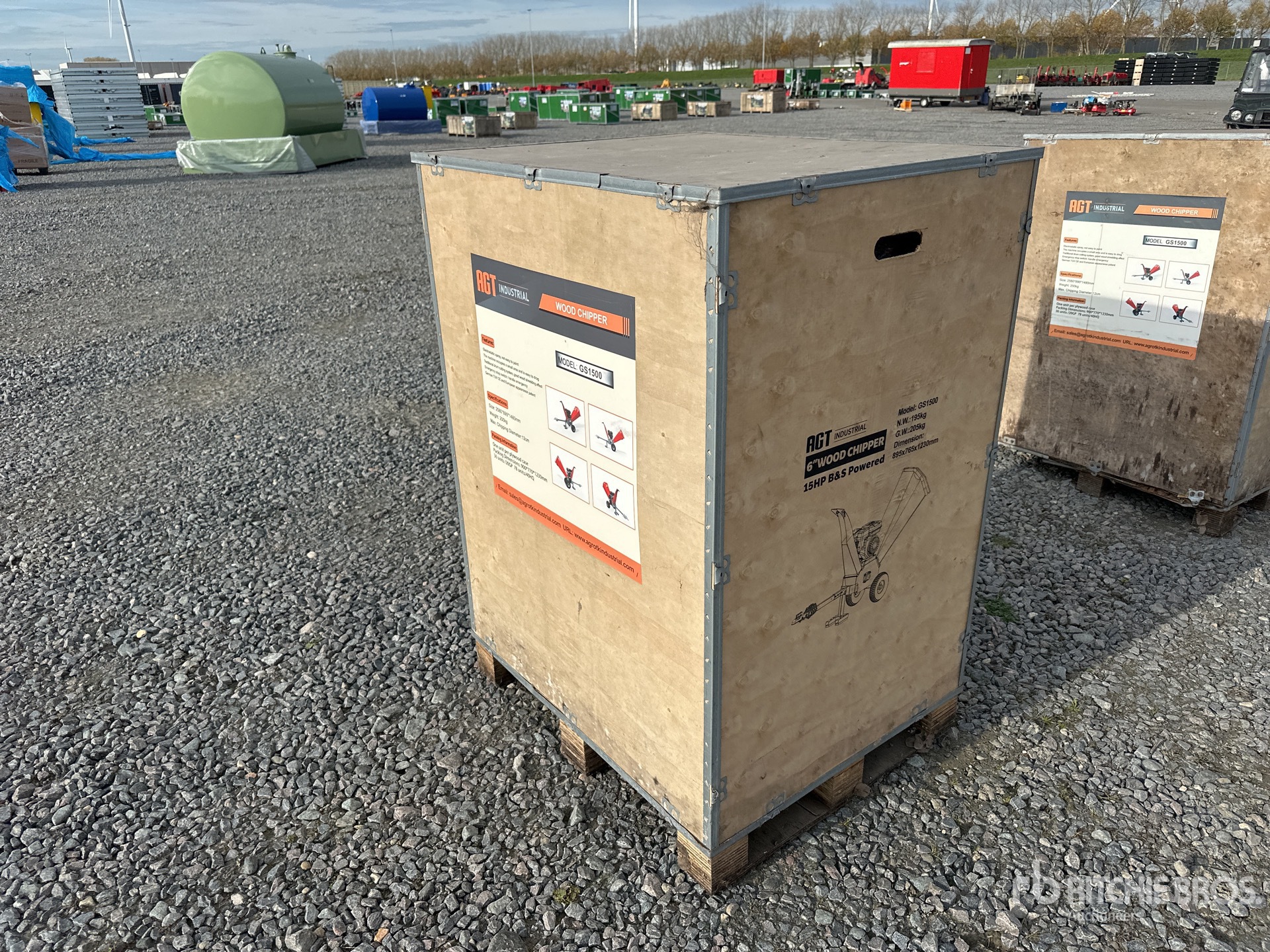 General Appearance with Picture, Left Rear Corner