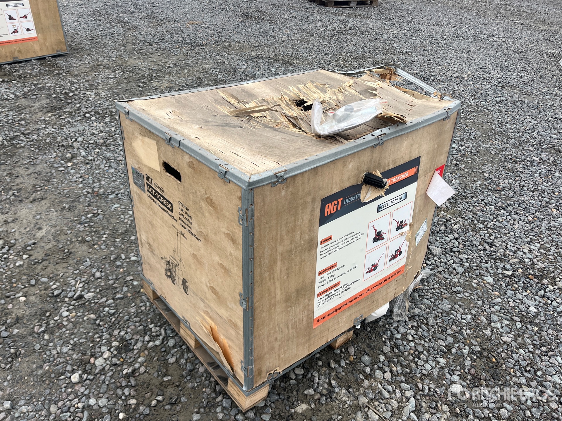 General Appearance with Bild, Ecke vorne links