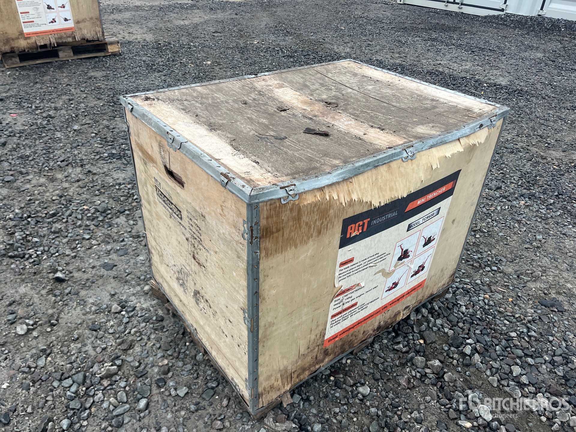 General Appearance with Bild, Ecke hinten links