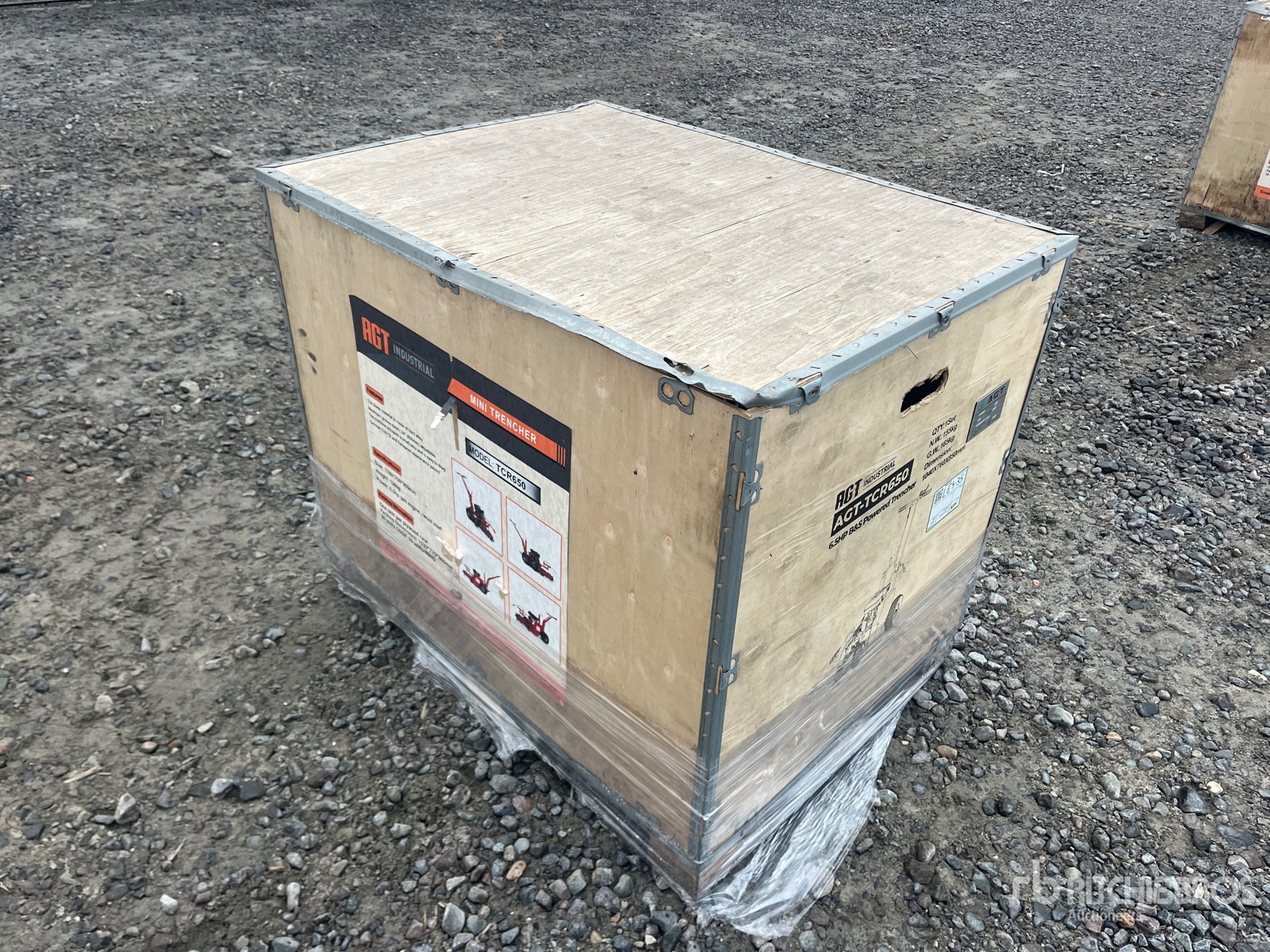 General Appearance with Bild, Ecke vorne rechts