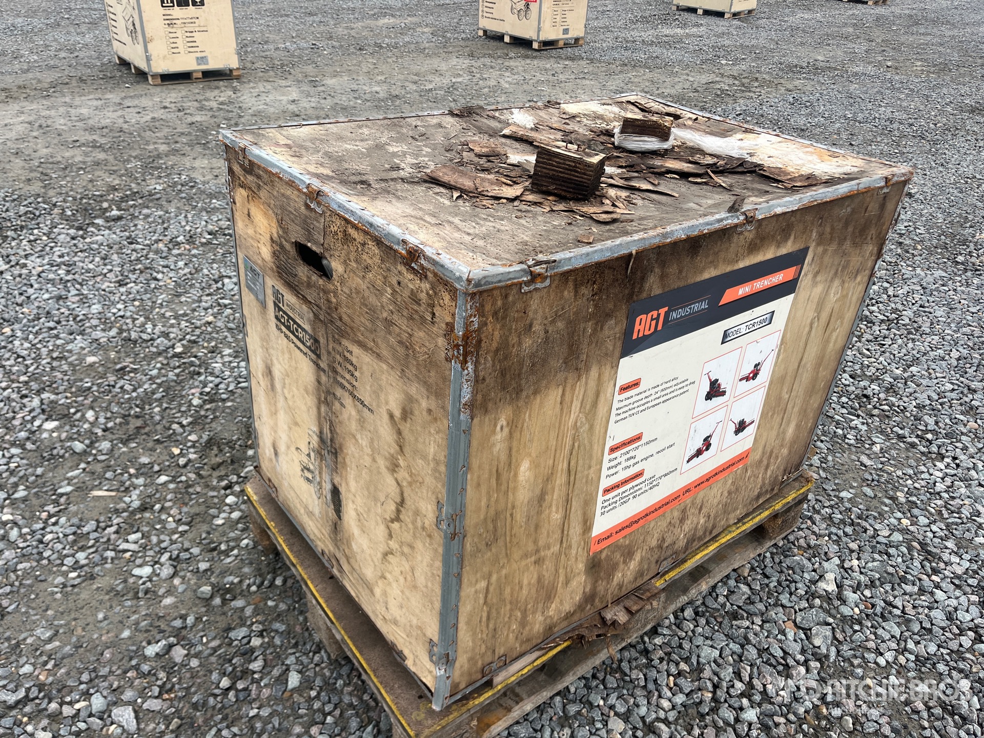 General Appearance with Bild, Ecke hinten rechts