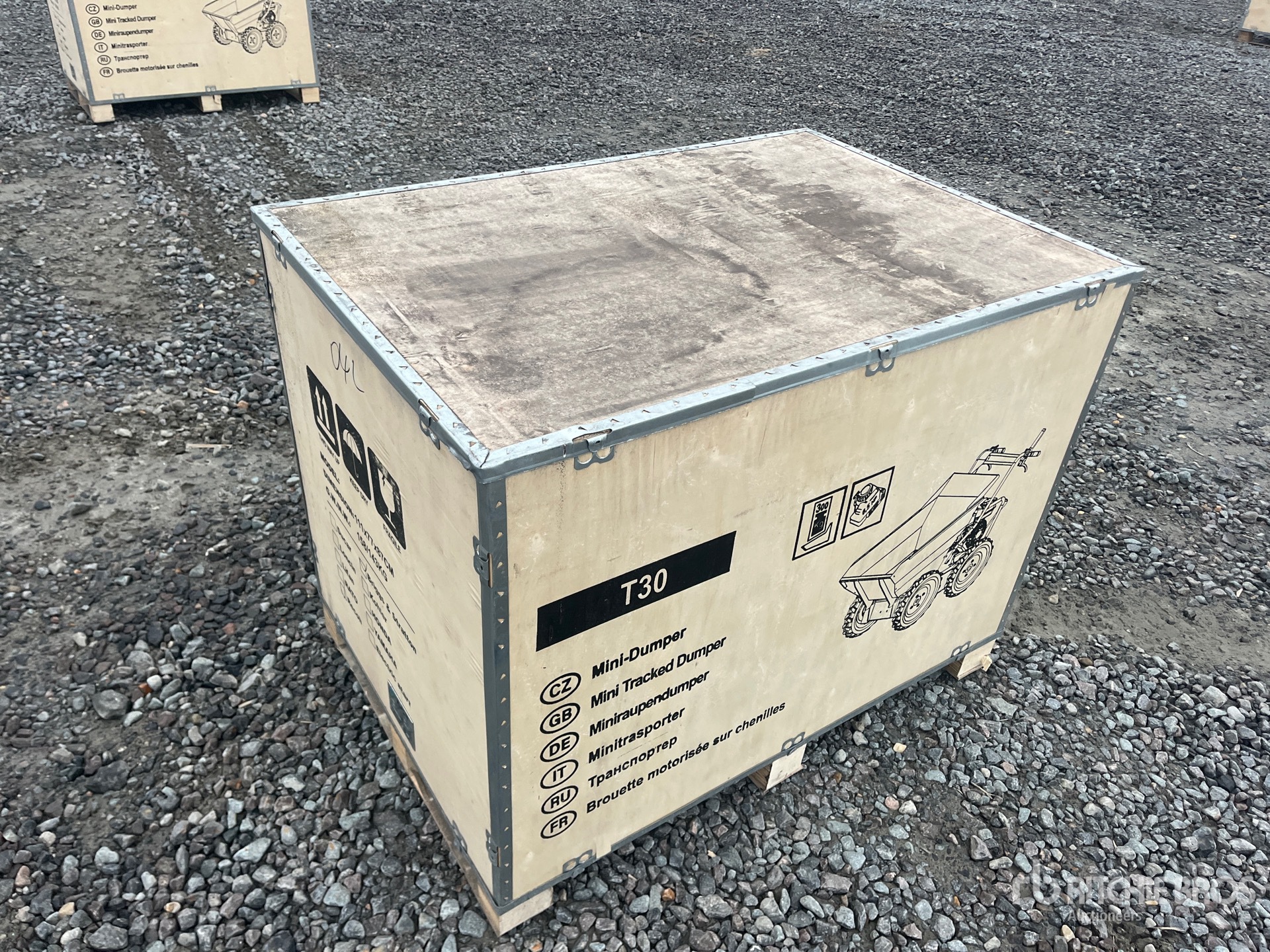 General Appearance with Picture, Right Rear Corner