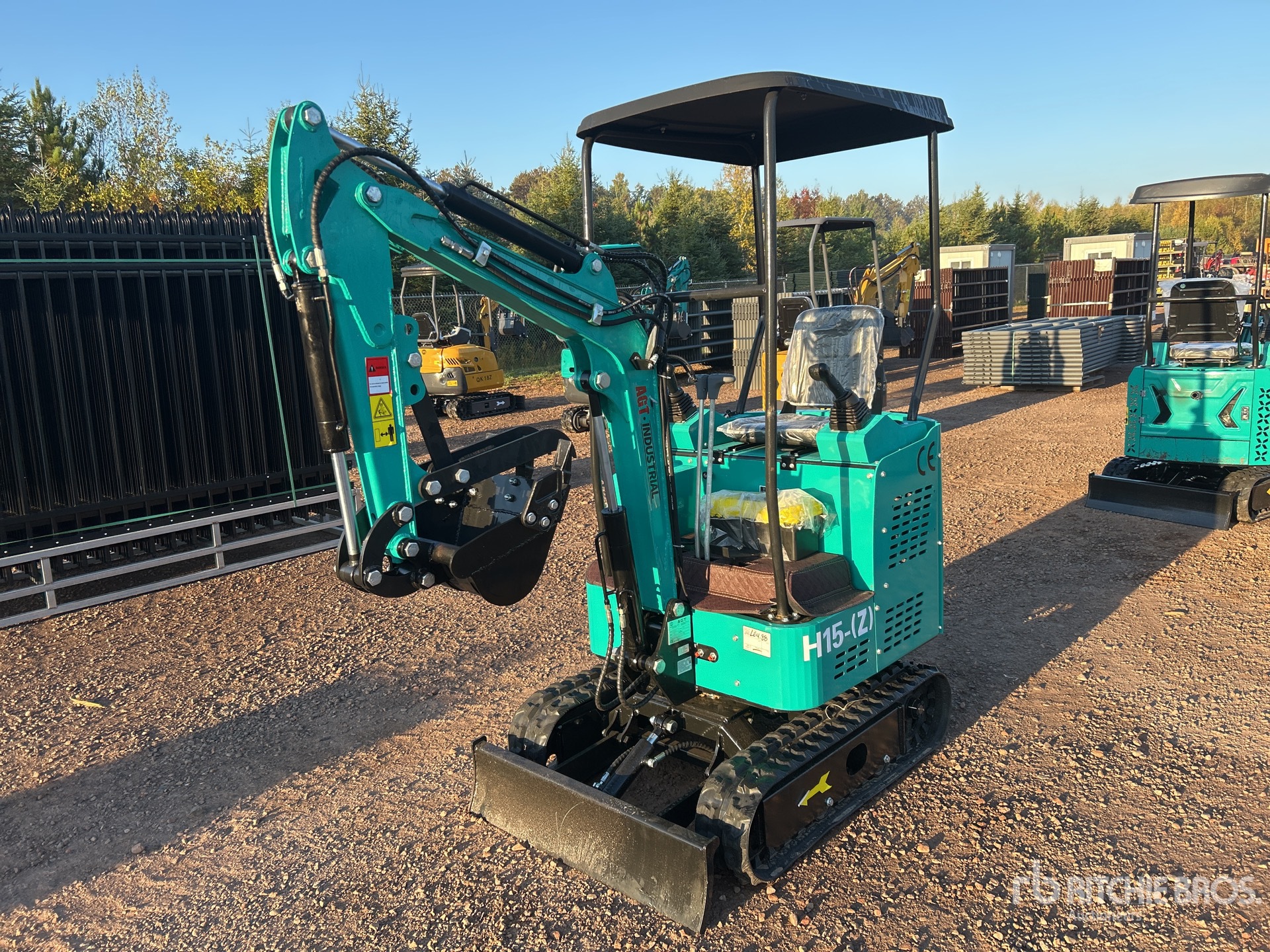 EXCAVADORA 2025 AGT H15(Z)