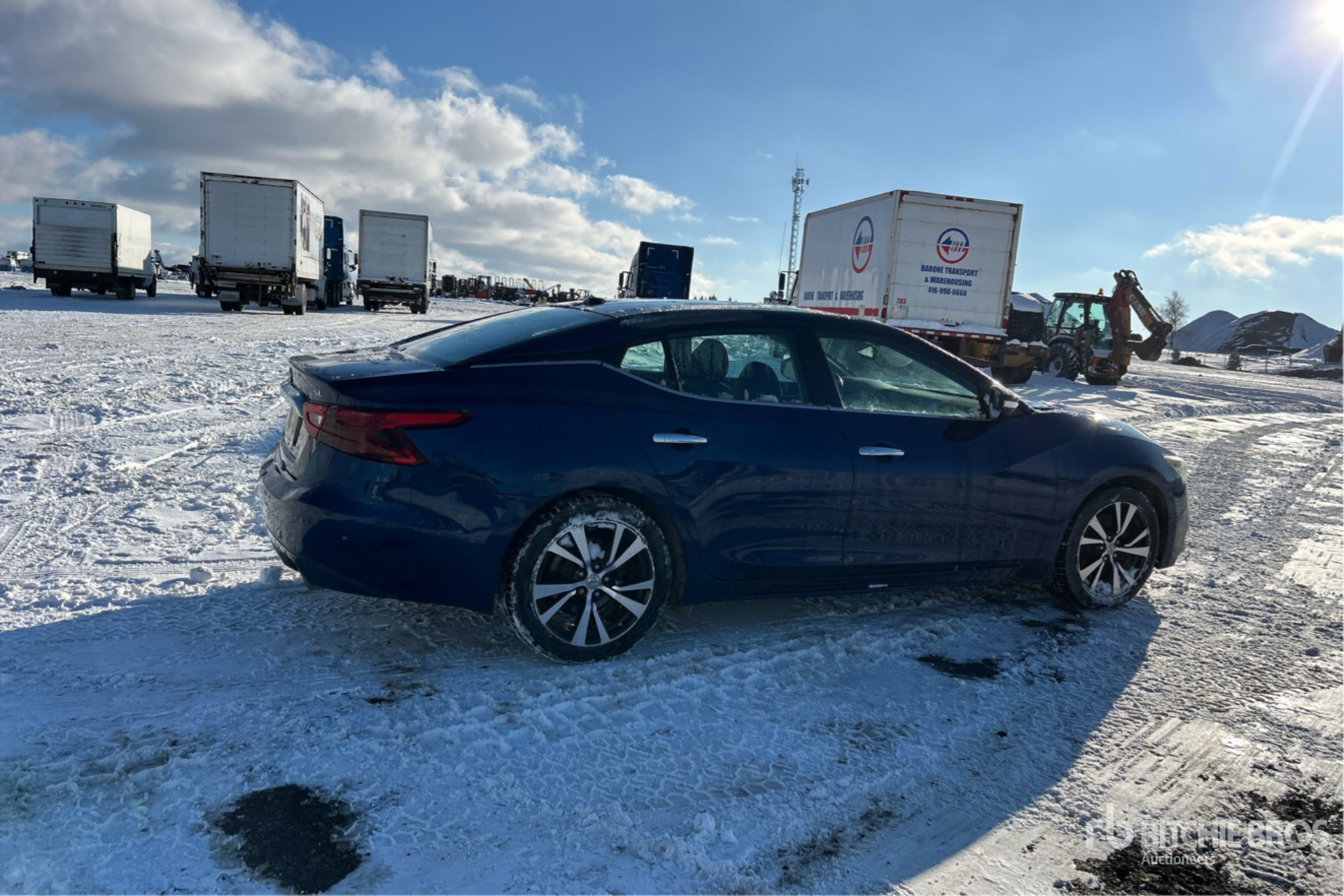 General Appearance with Foto, angolo anteriore sinistro