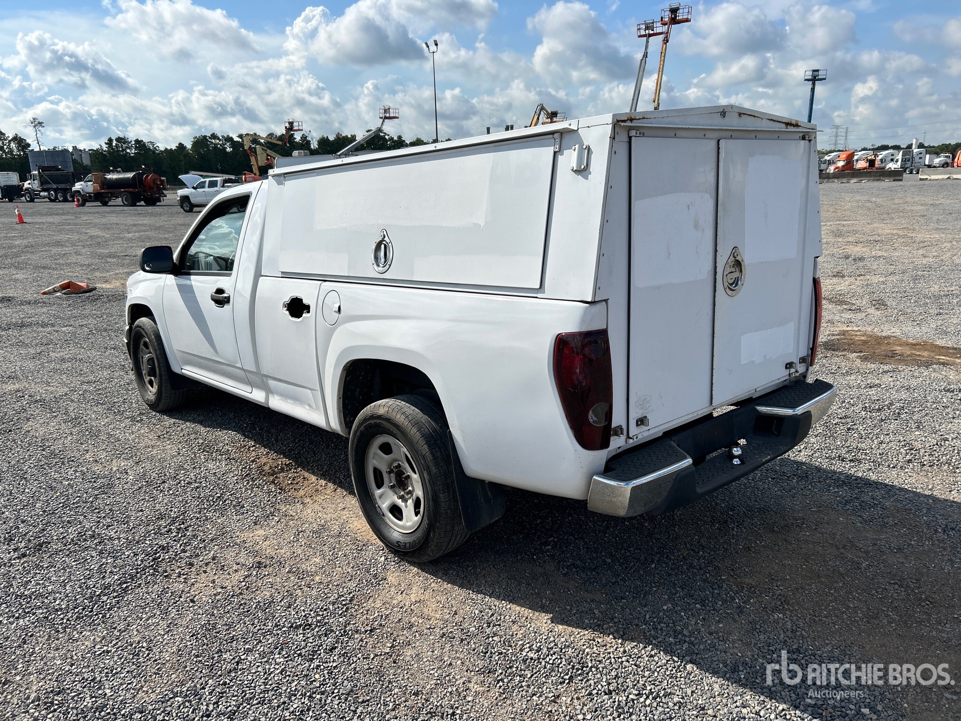 General Appearance with Picture, Left Rear Corner