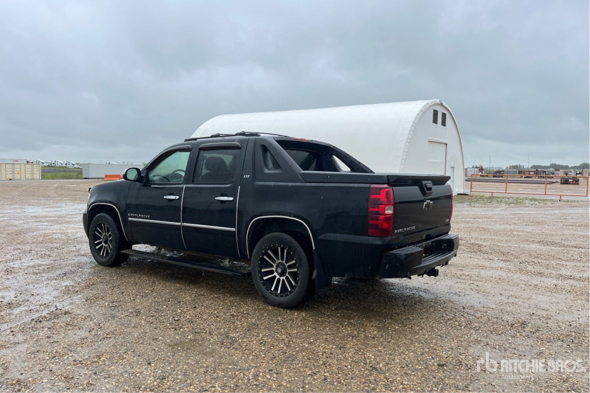 General Appearance with Picture, Left Rear Corner