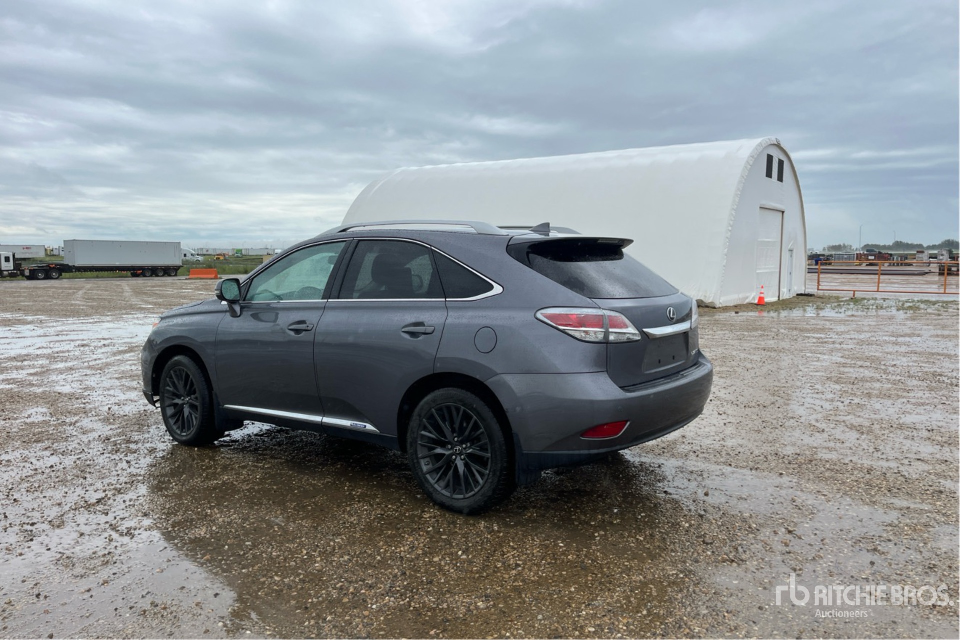 General Appearance with Picture, Left Rear Corner