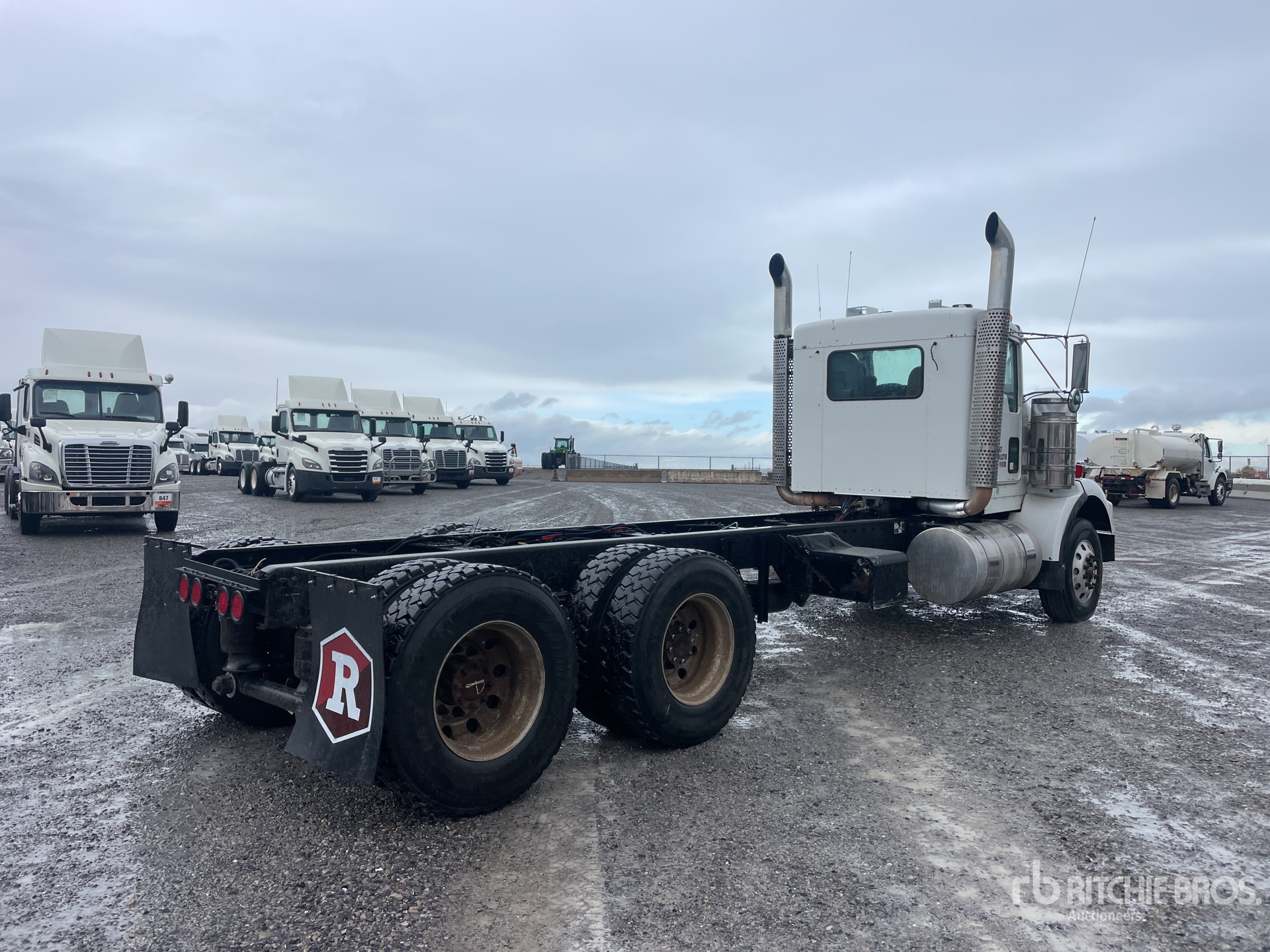 General Appearance with Imagen: esquina trasera derecha