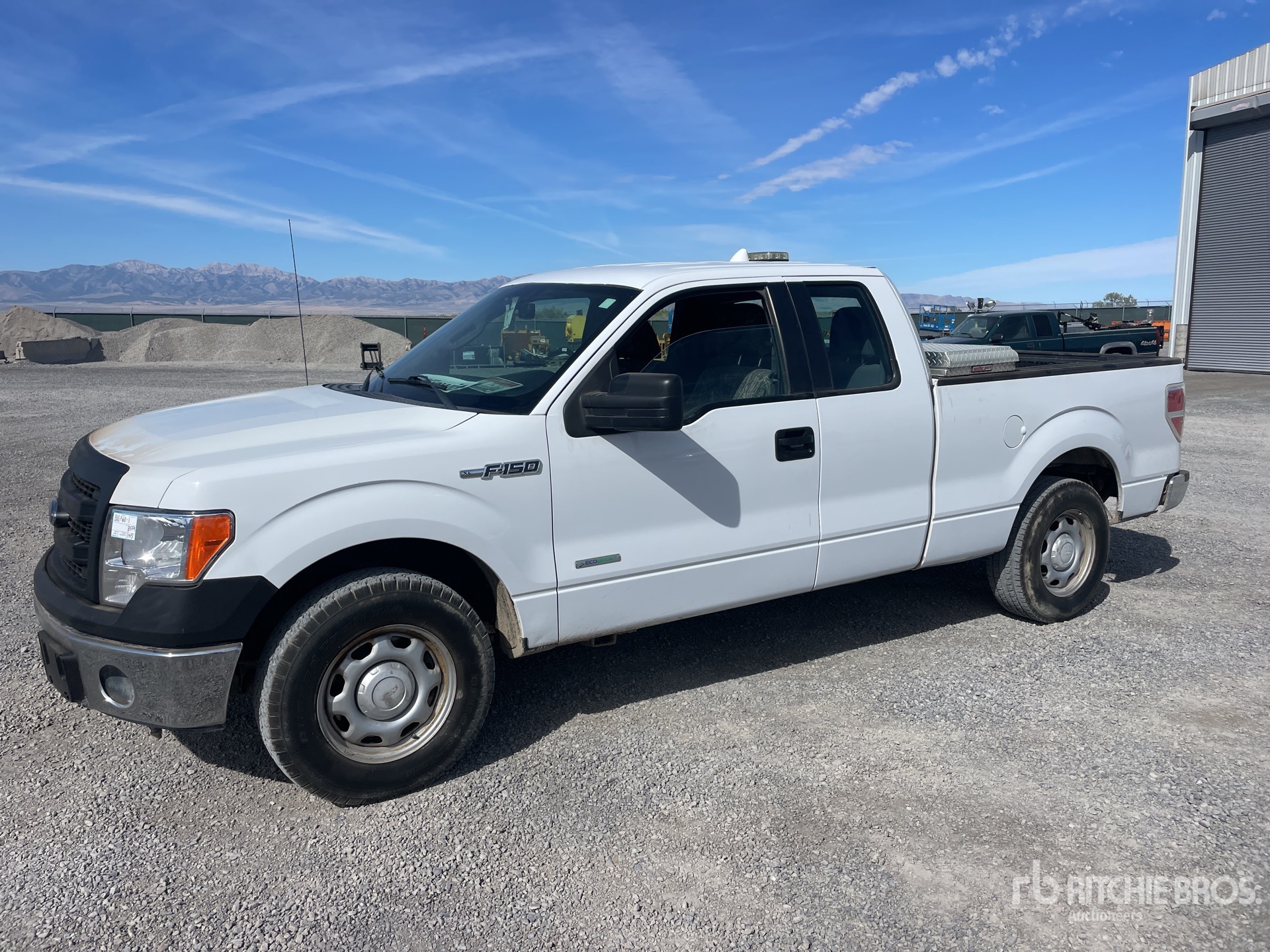 General Appearance with Featured Photo