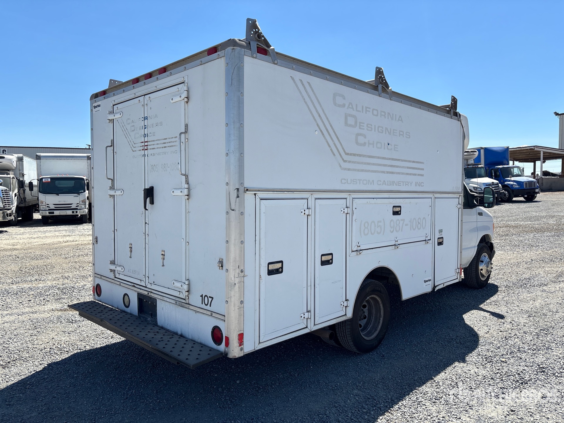 General Appearance with Picture, Right Rear Corner