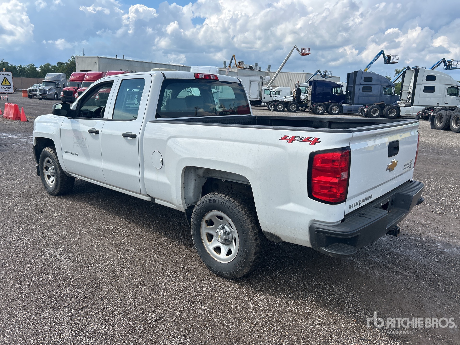 General Appearance with Picture, Left Rear Corner