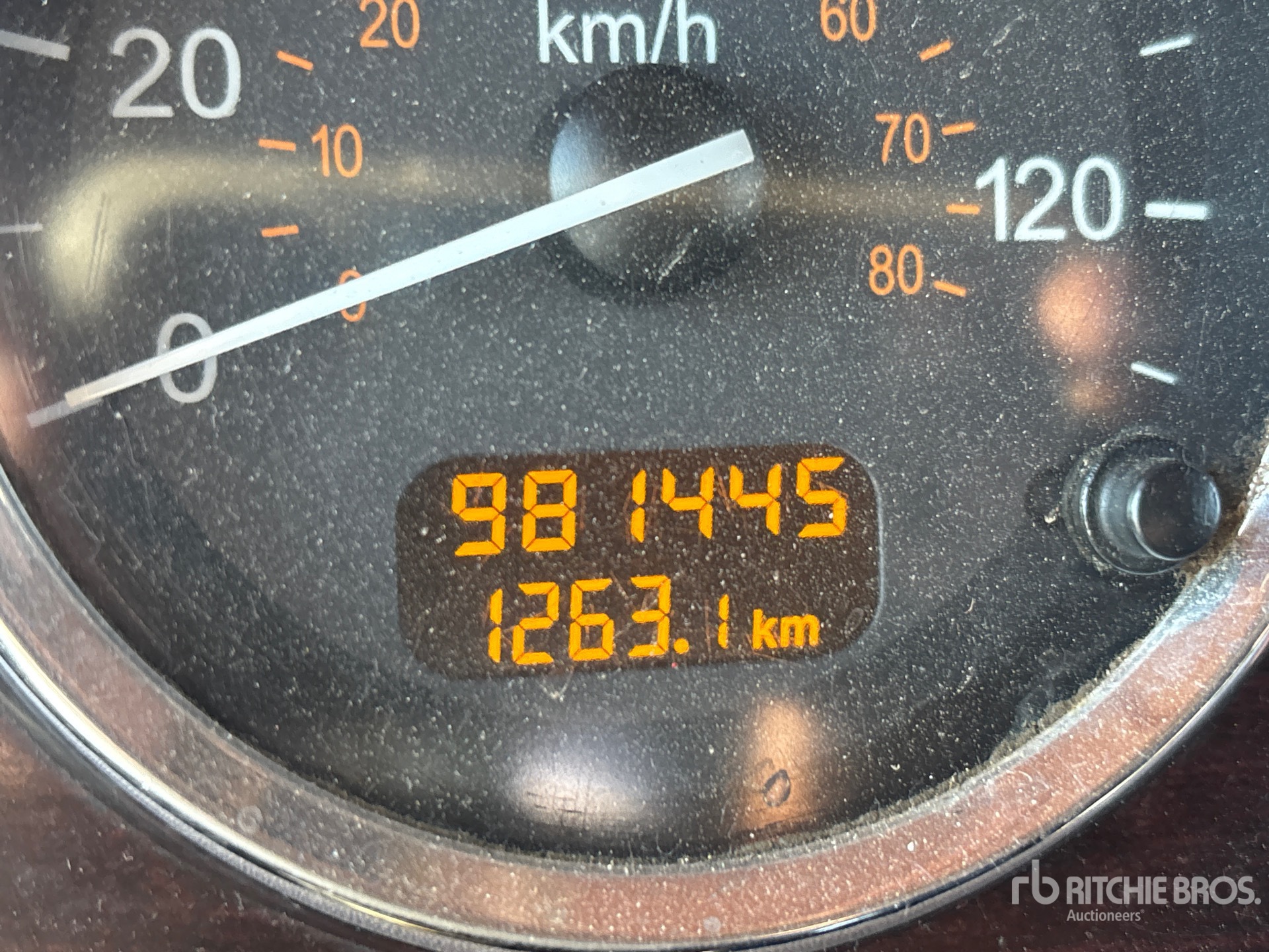 General Appearance with Hour Meter / Odometer