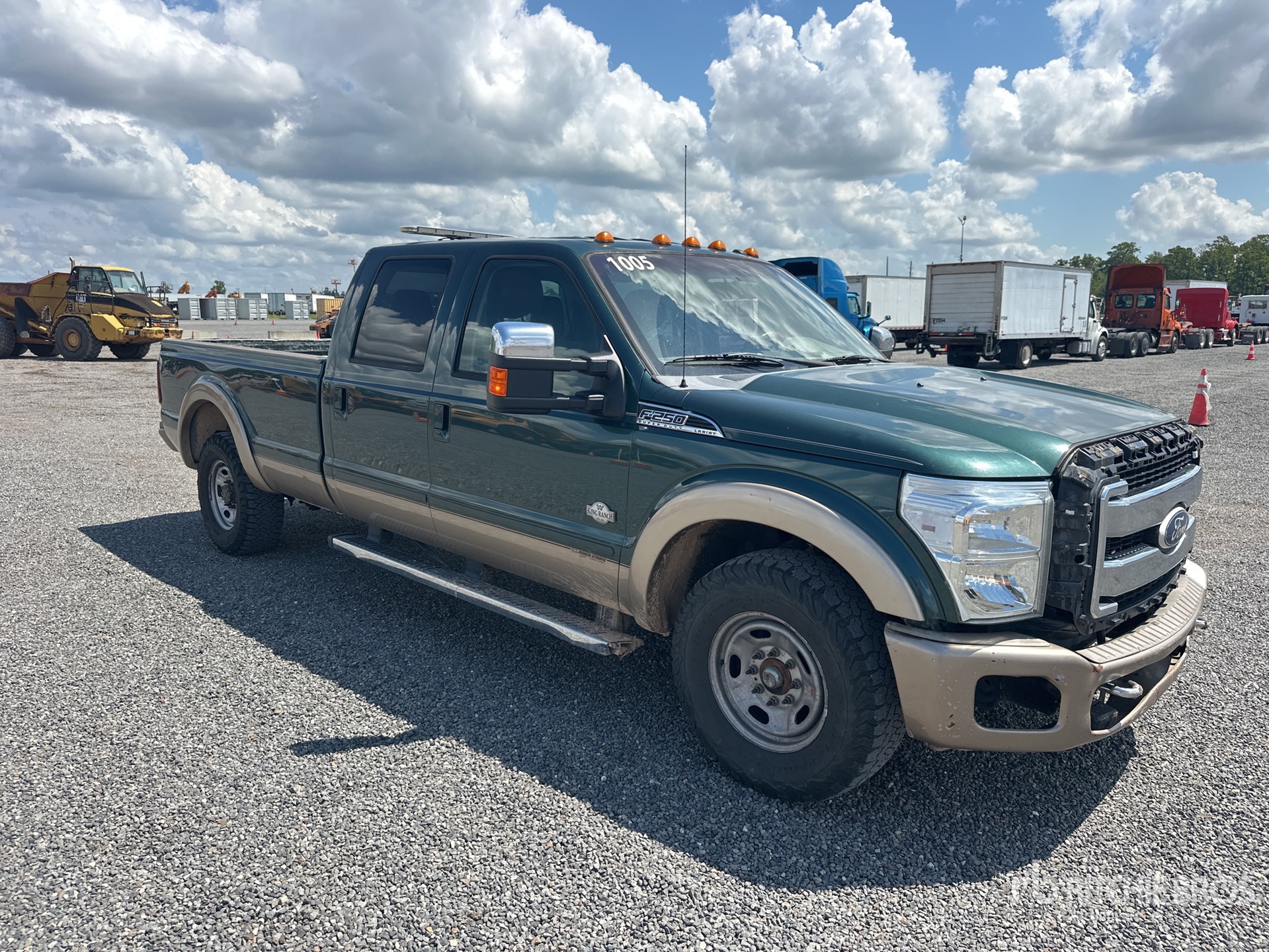 General Appearance with Picture, Right Front Corner