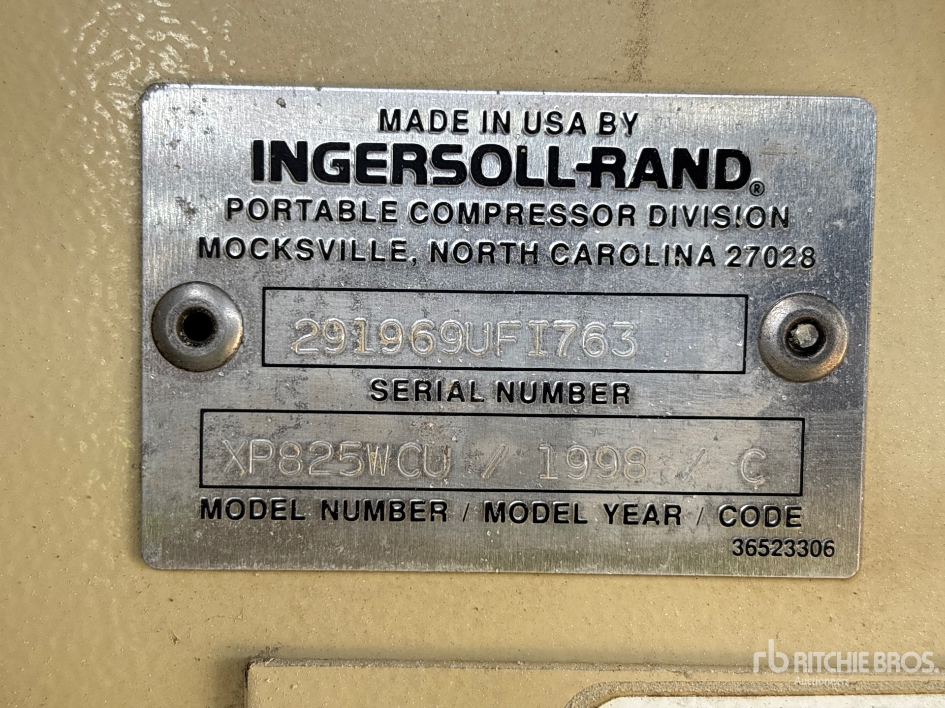 General Appearance with Unit Serial Number