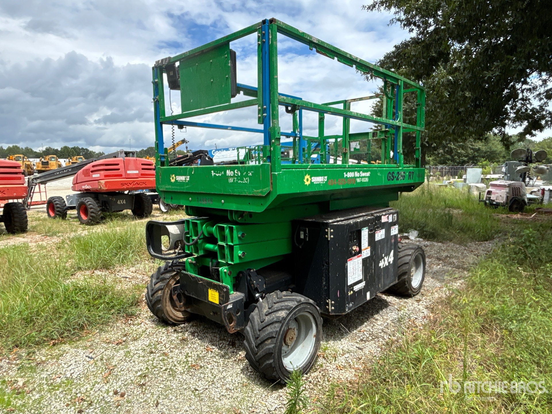 General Appearance with Picture, Right Rear Corner