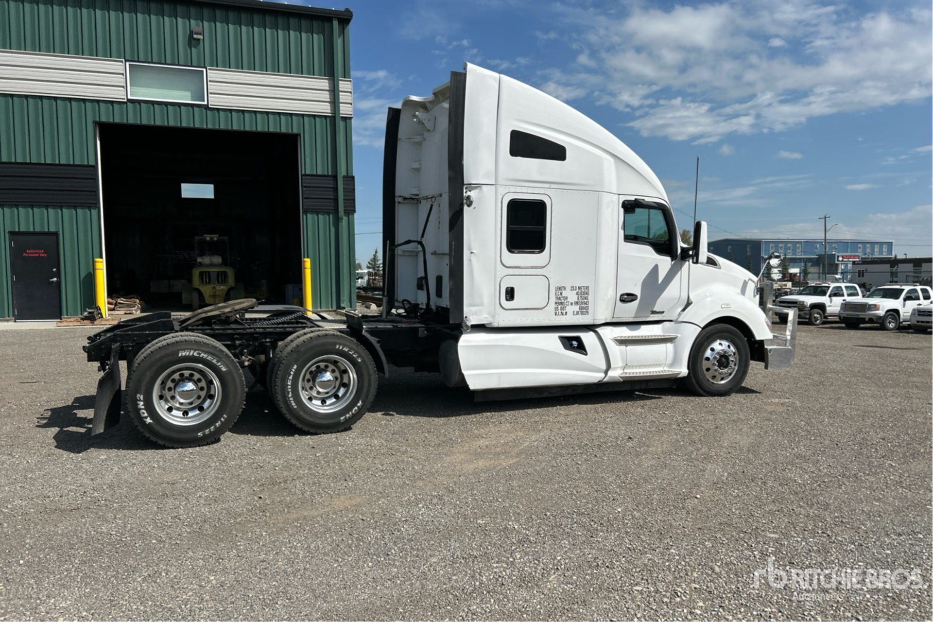 General Appearance with Picture, Right Rear Corner