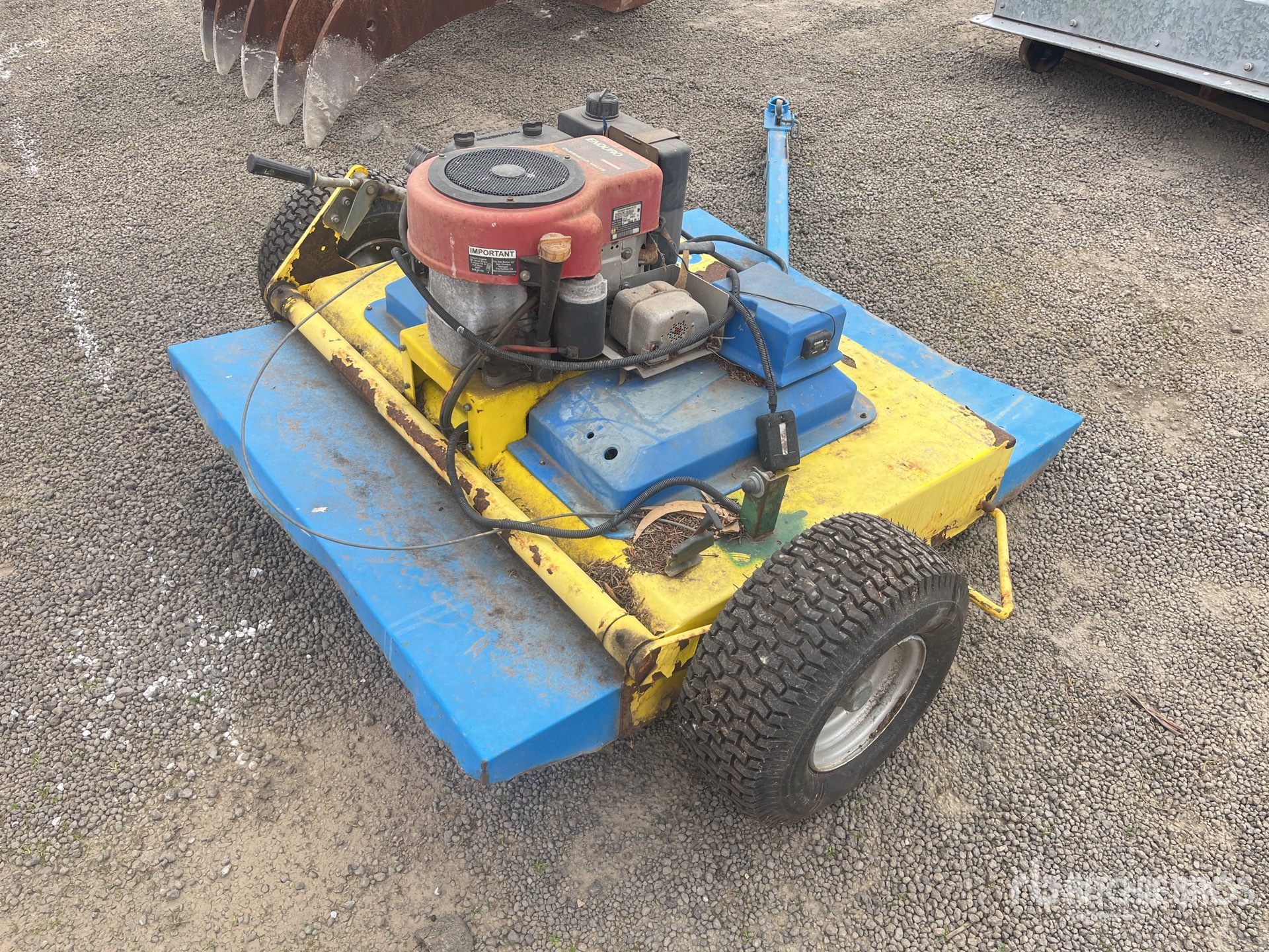 General Appearance with Picture, Right Rear Corner
