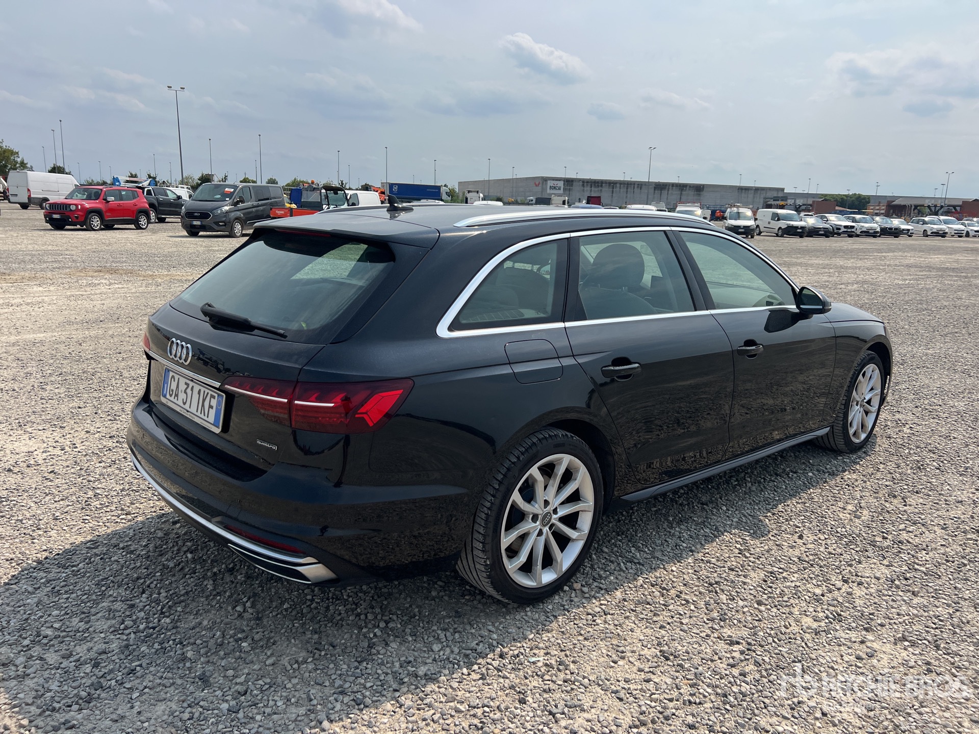 General Appearance with Picture, Right Rear Corner