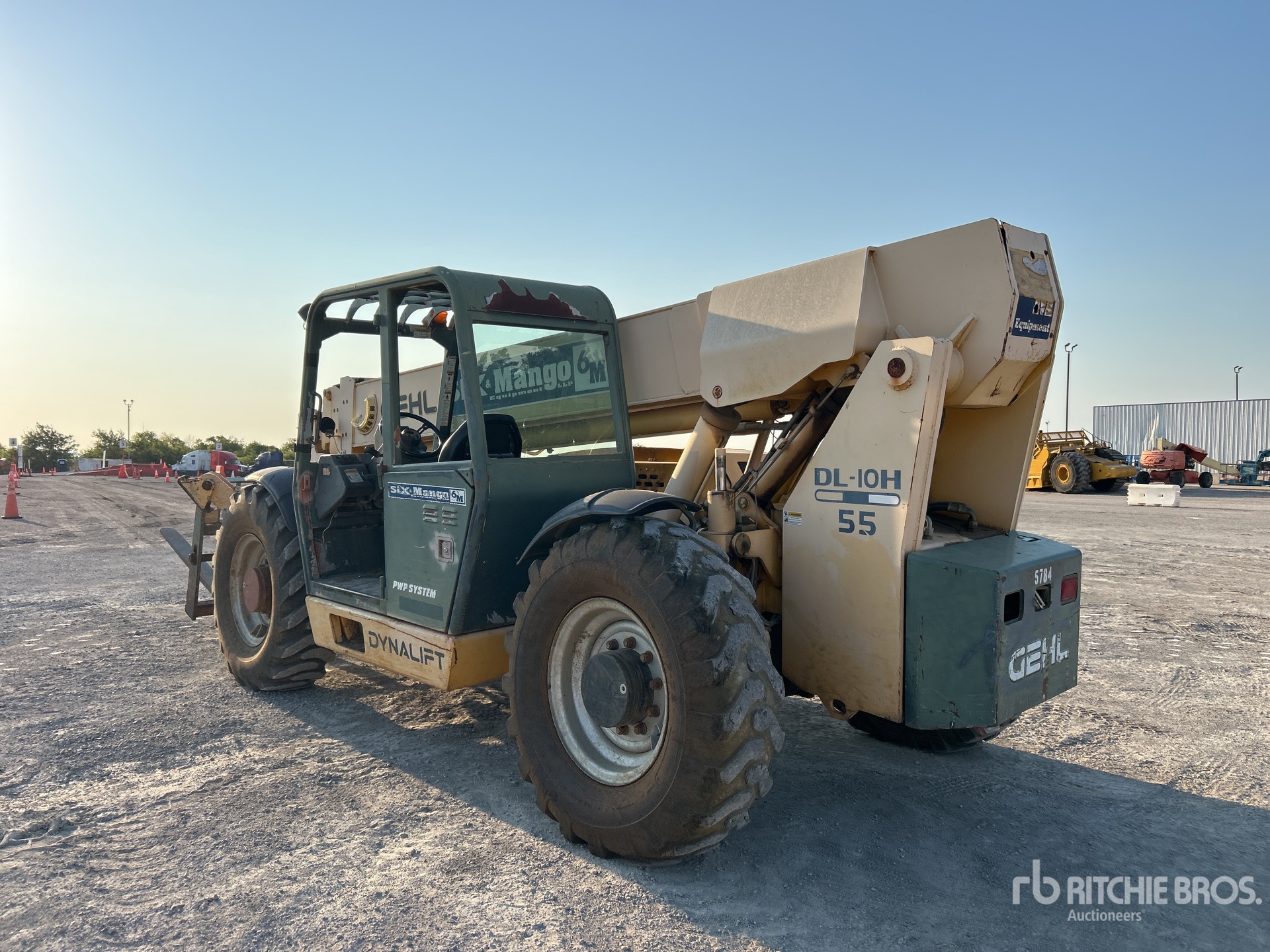 General Appearance with Picture, Left Rear Corner
