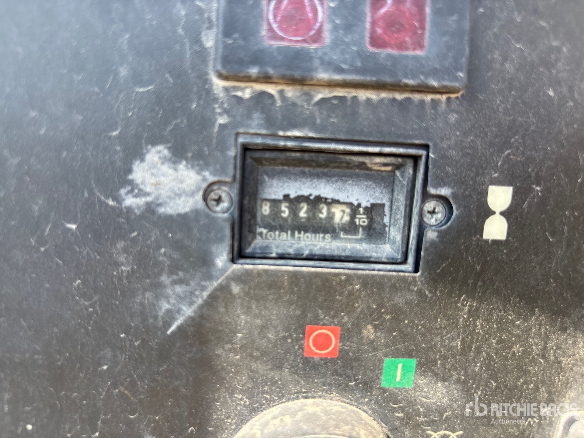 General Appearance with Hour Meter / Odometer