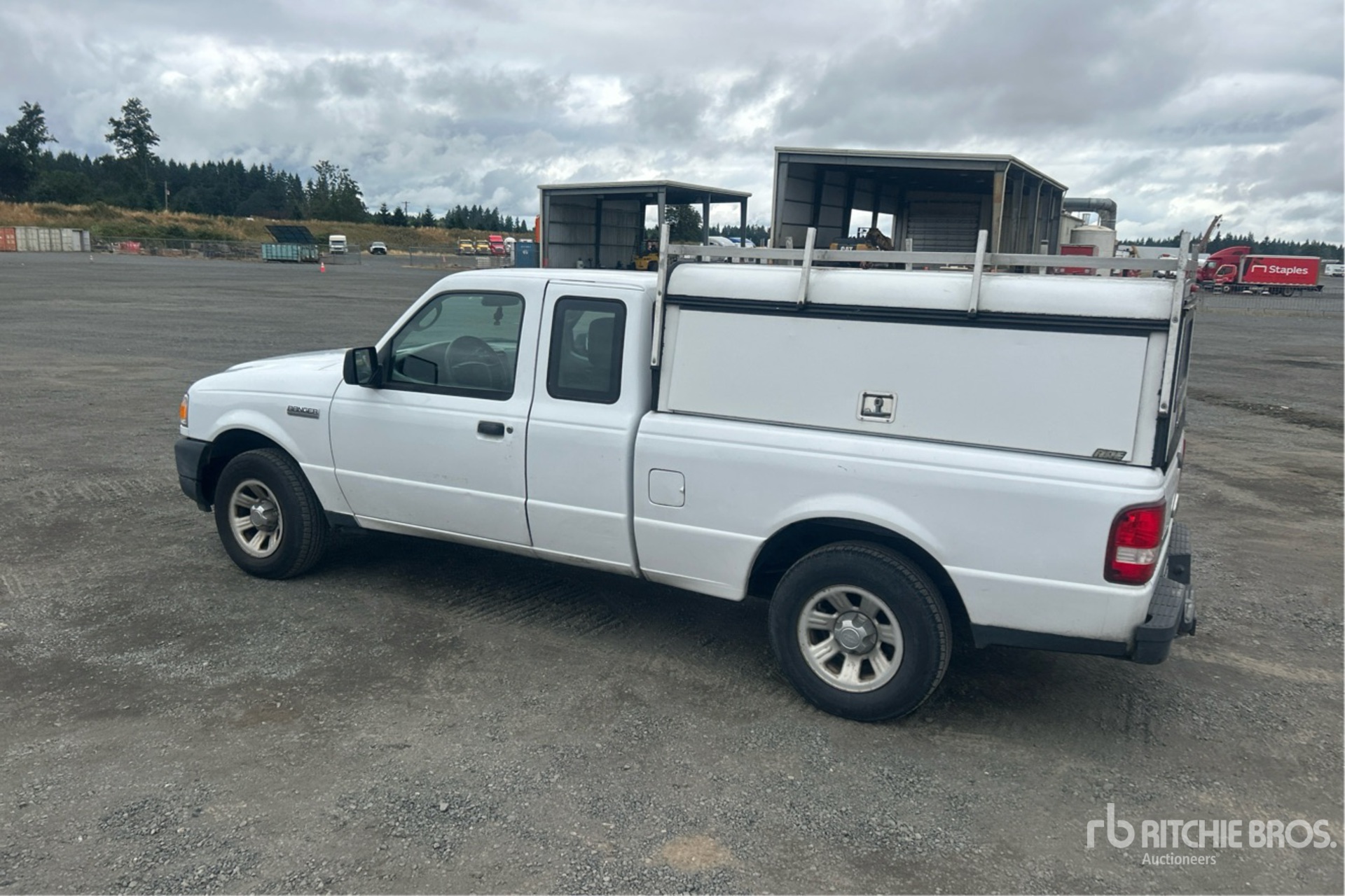 General Appearance with Picture, Left Rear Corner